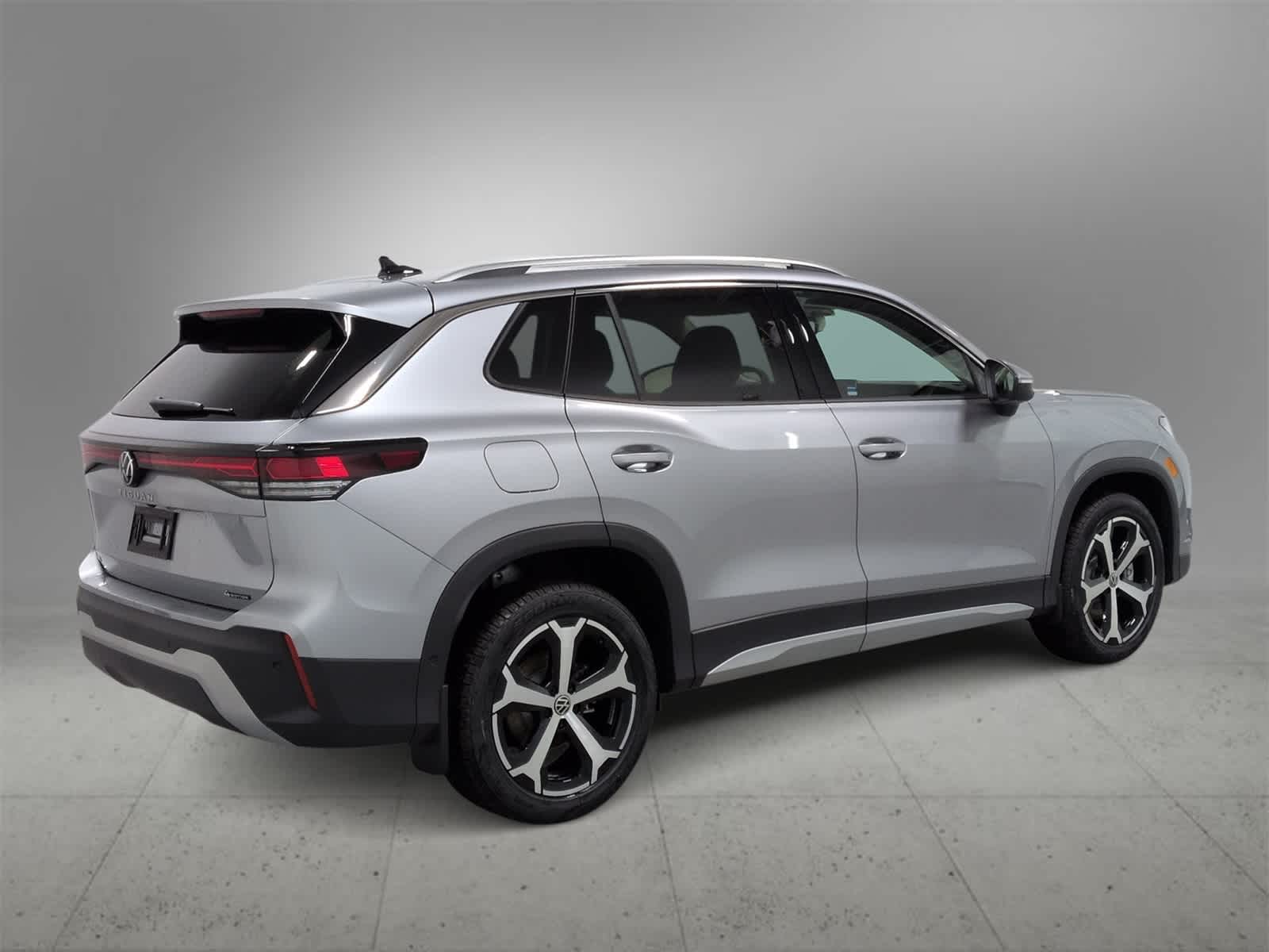 Thumbnail: 2026 Volkswagen Tiguan - 8