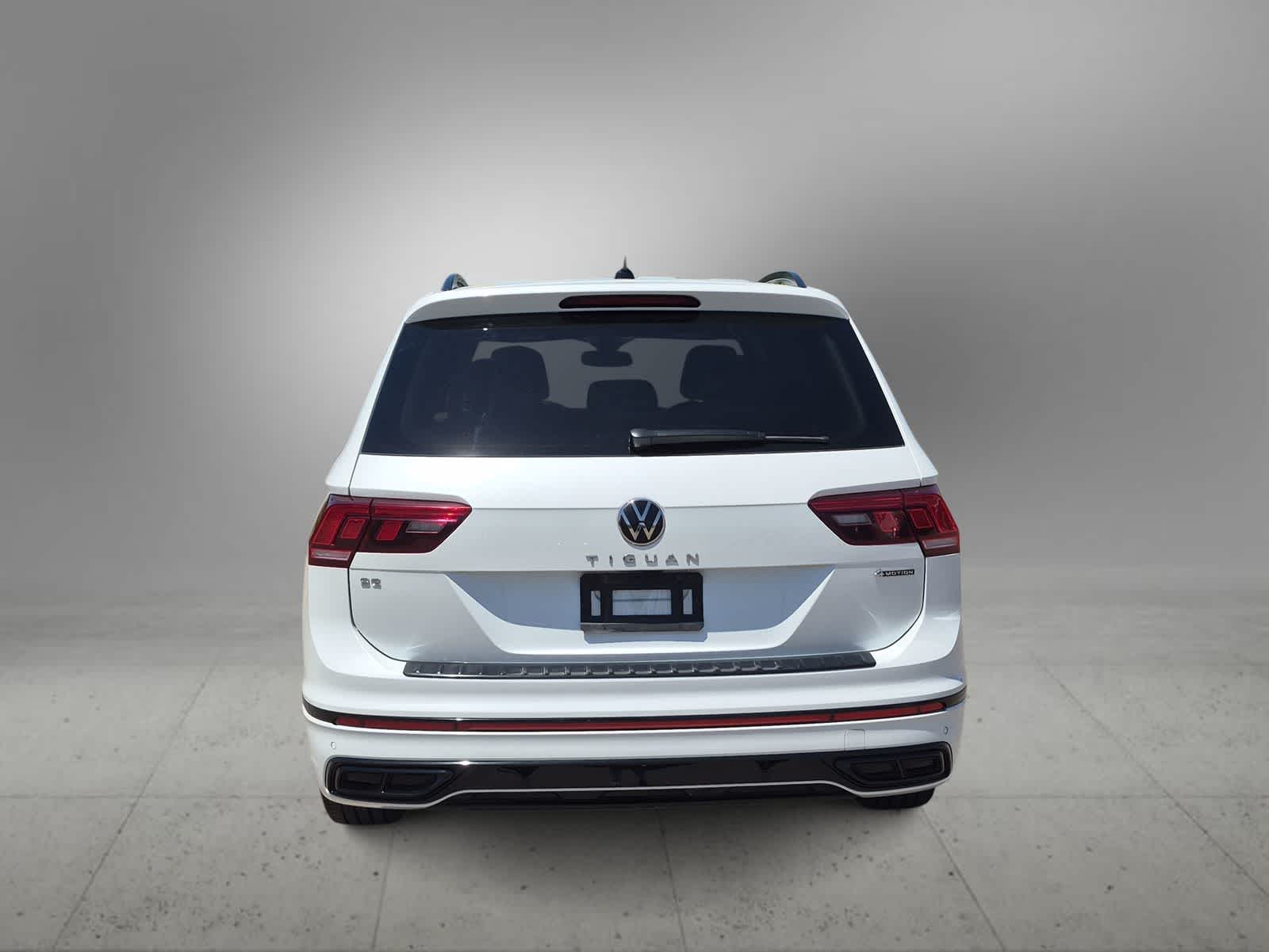 Thumbnail: 2023 Volkswagen Tiguan - 6