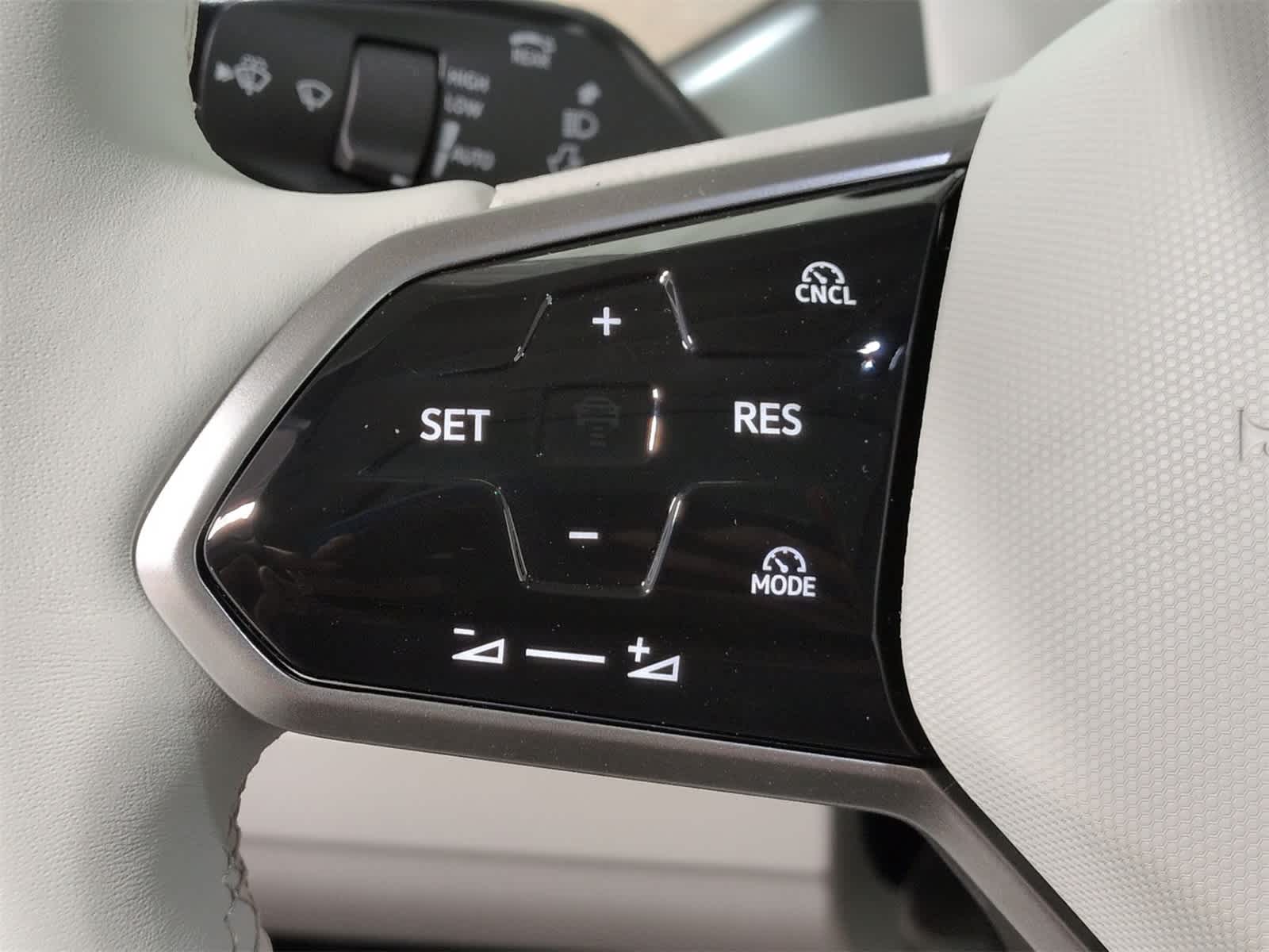 Thumbnail: 2025 Volkswagen ID.Buzz - 26