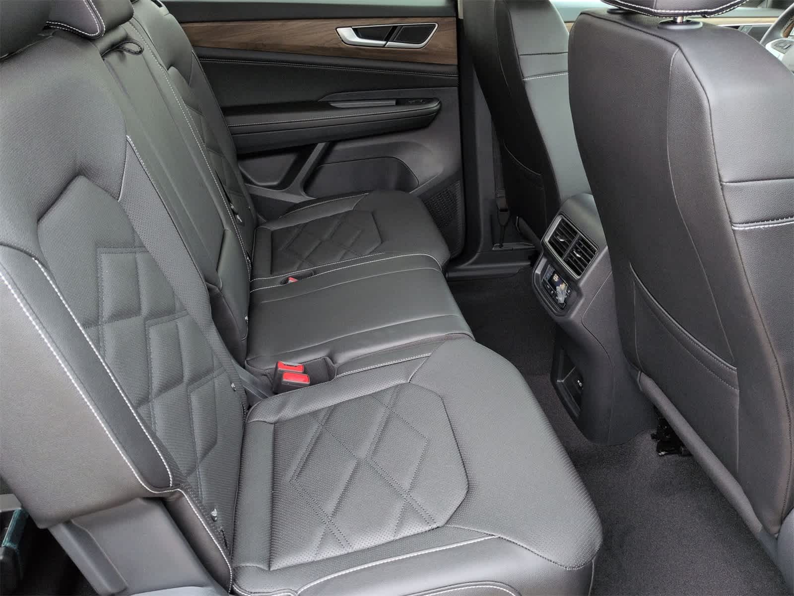 Thumbnail: 2026 Volkswagen Atlas - 20