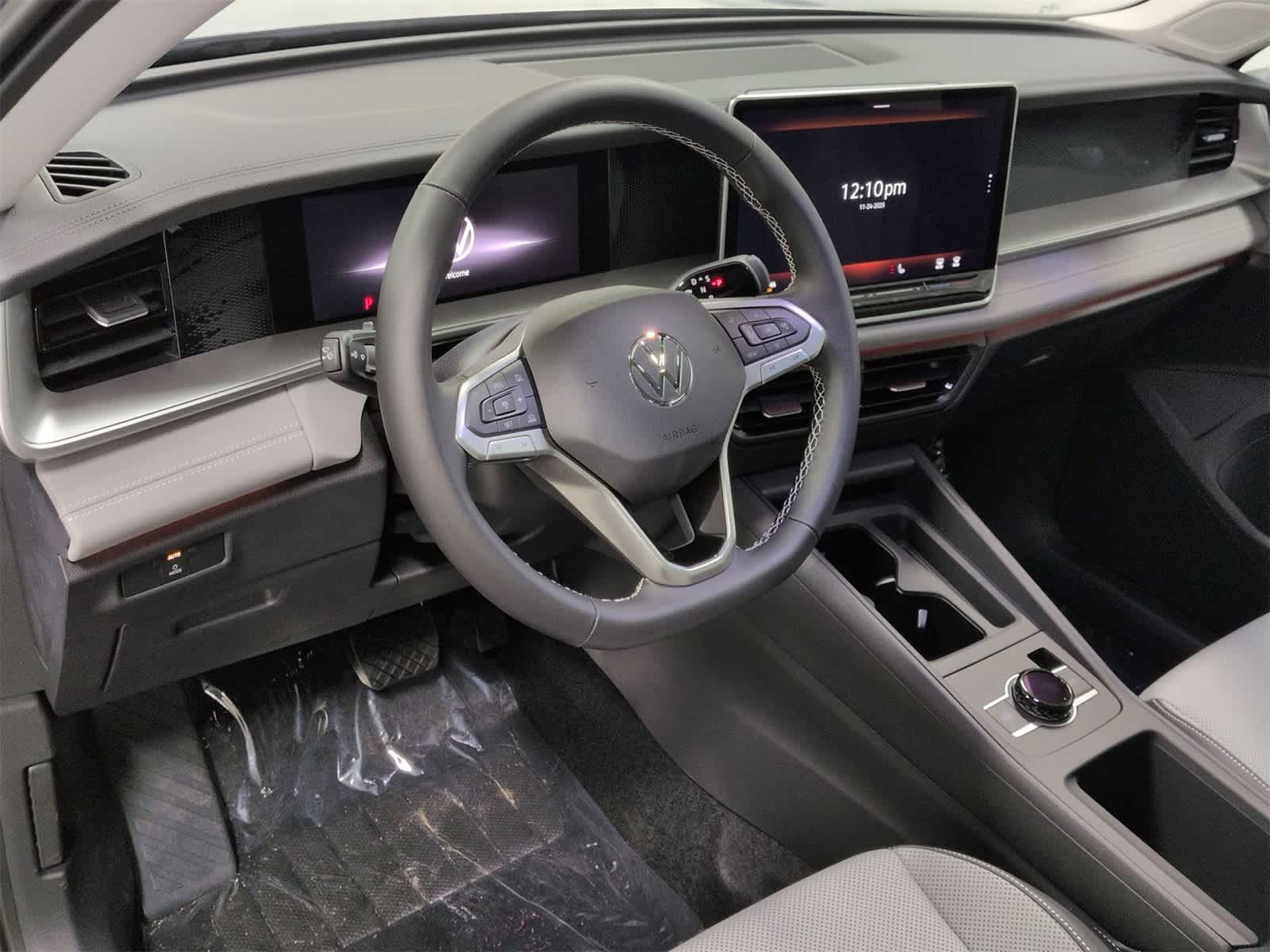 Thumbnail: 2026 Volkswagen Tiguan - 10