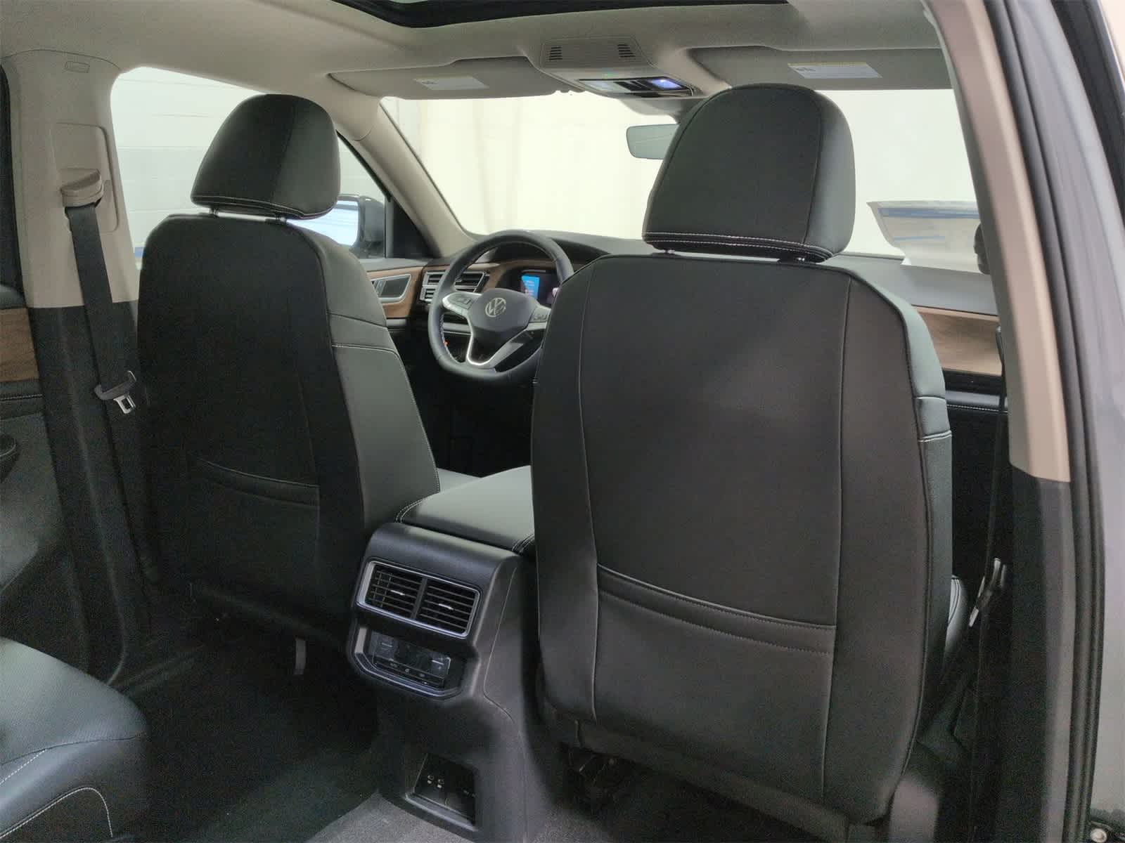 Thumbnail: 2026 Volkswagen Atlas - 19