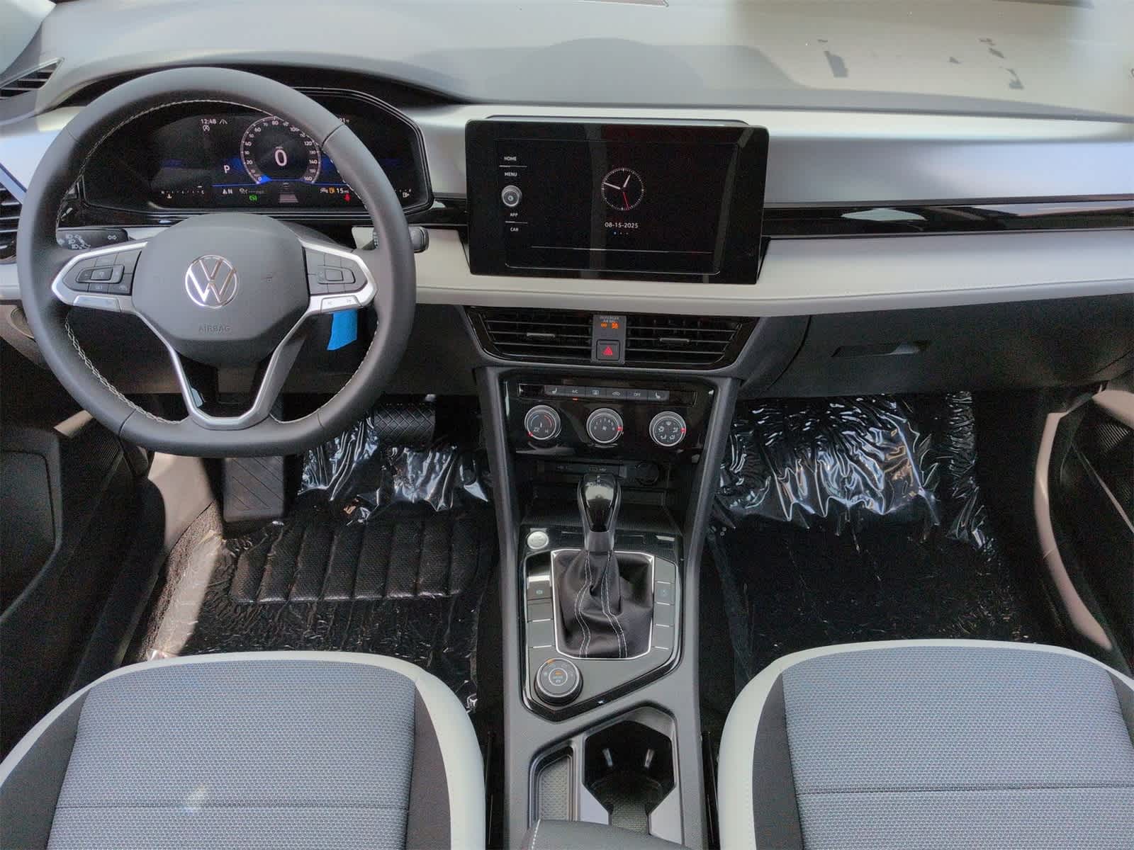 Thumbnail: 2025 Volkswagen Taos - 16