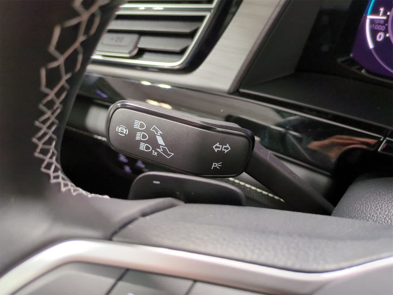 2025 Volkswagen Atlas SE 27