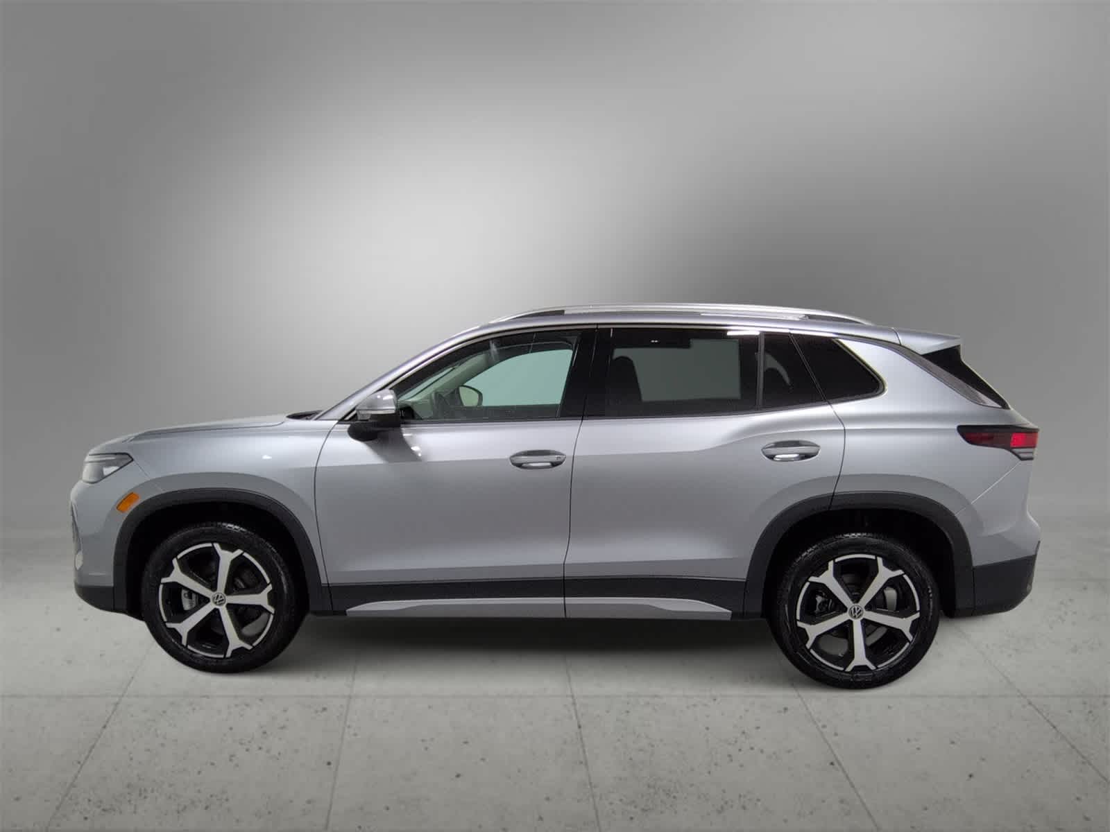 Thumbnail: 2026 Volkswagen Tiguan - 5