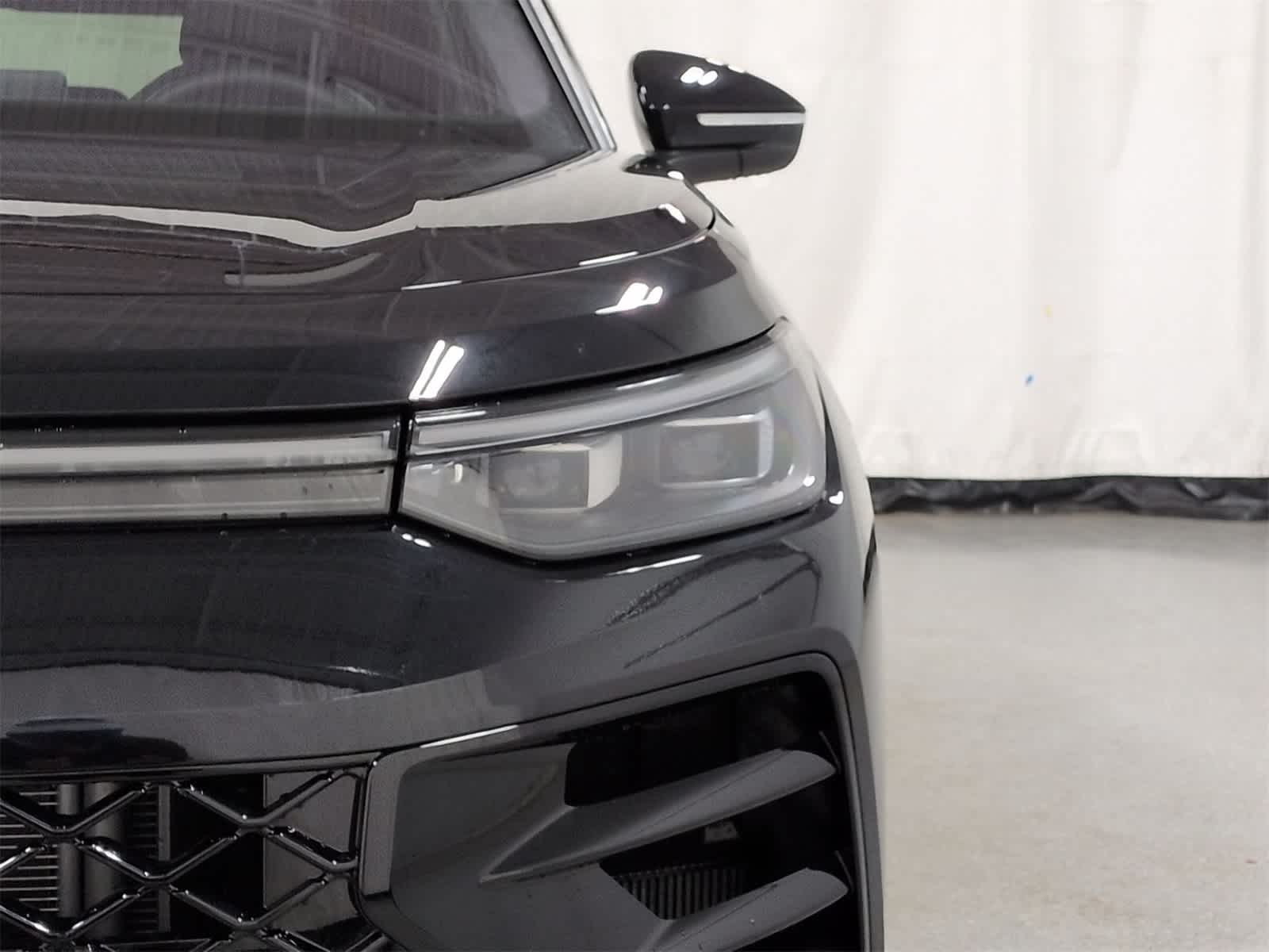 Thumbnail: 2026 Volkswagen Tiguan - 11