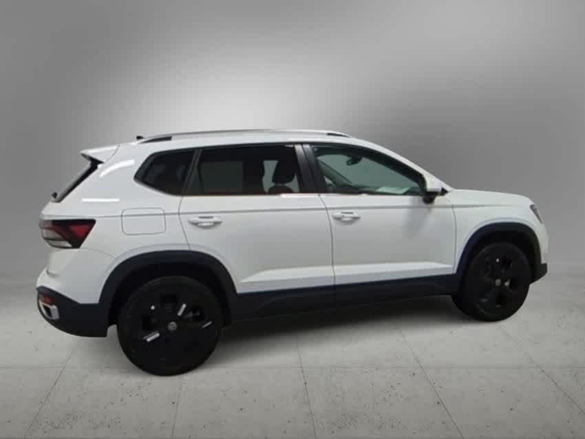 Thumbnail: 2025 Volkswagen Taos - 9