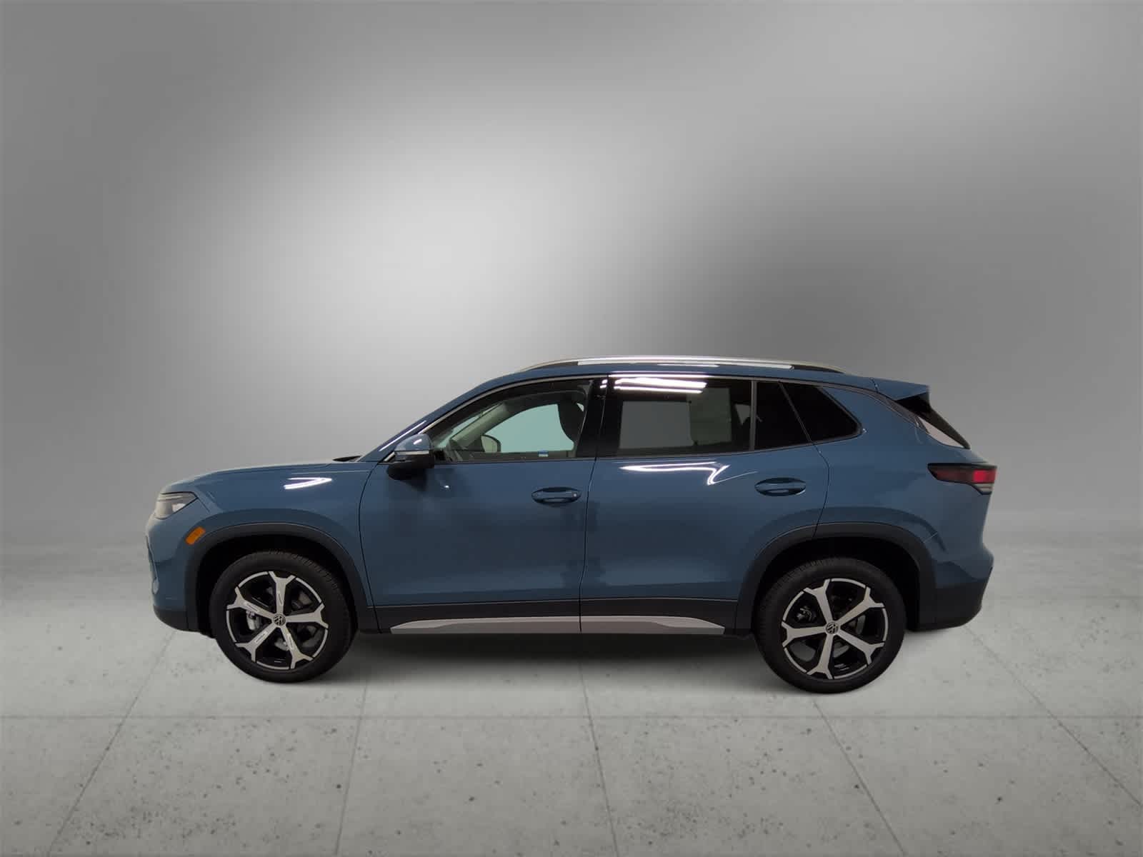 Thumbnail: 2026 Volkswagen Tiguan - 5