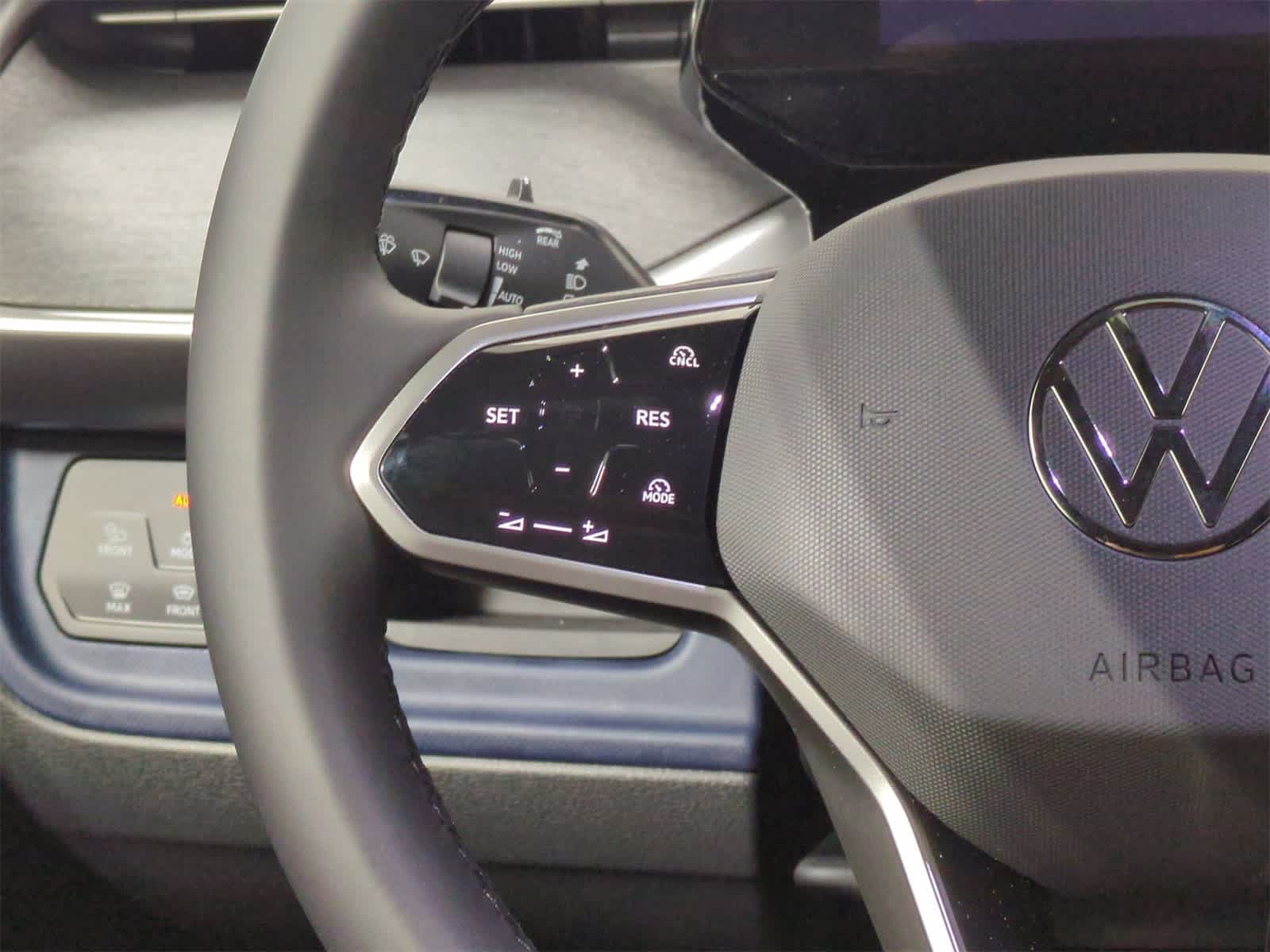 Thumbnail: 2025 Volkswagen ID.Buzz - 24