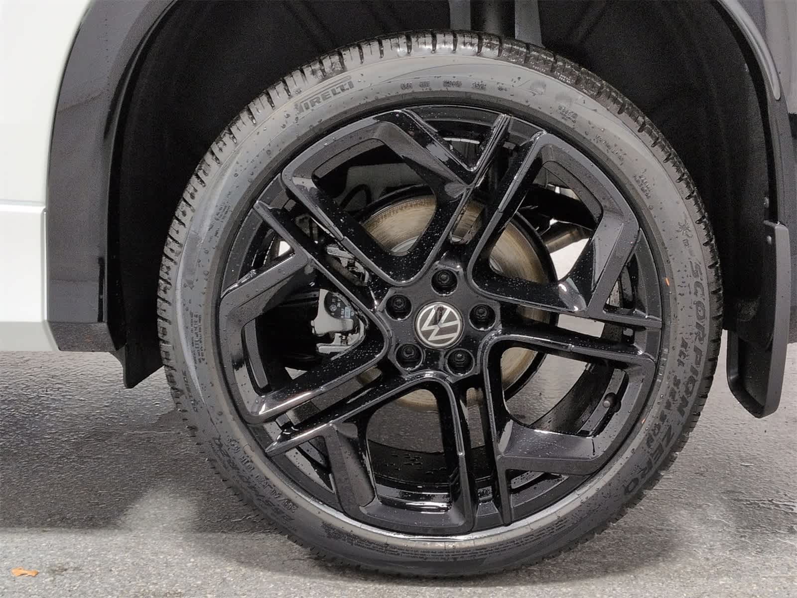 Thumbnail: 2026 Volkswagen Tiguan - 14