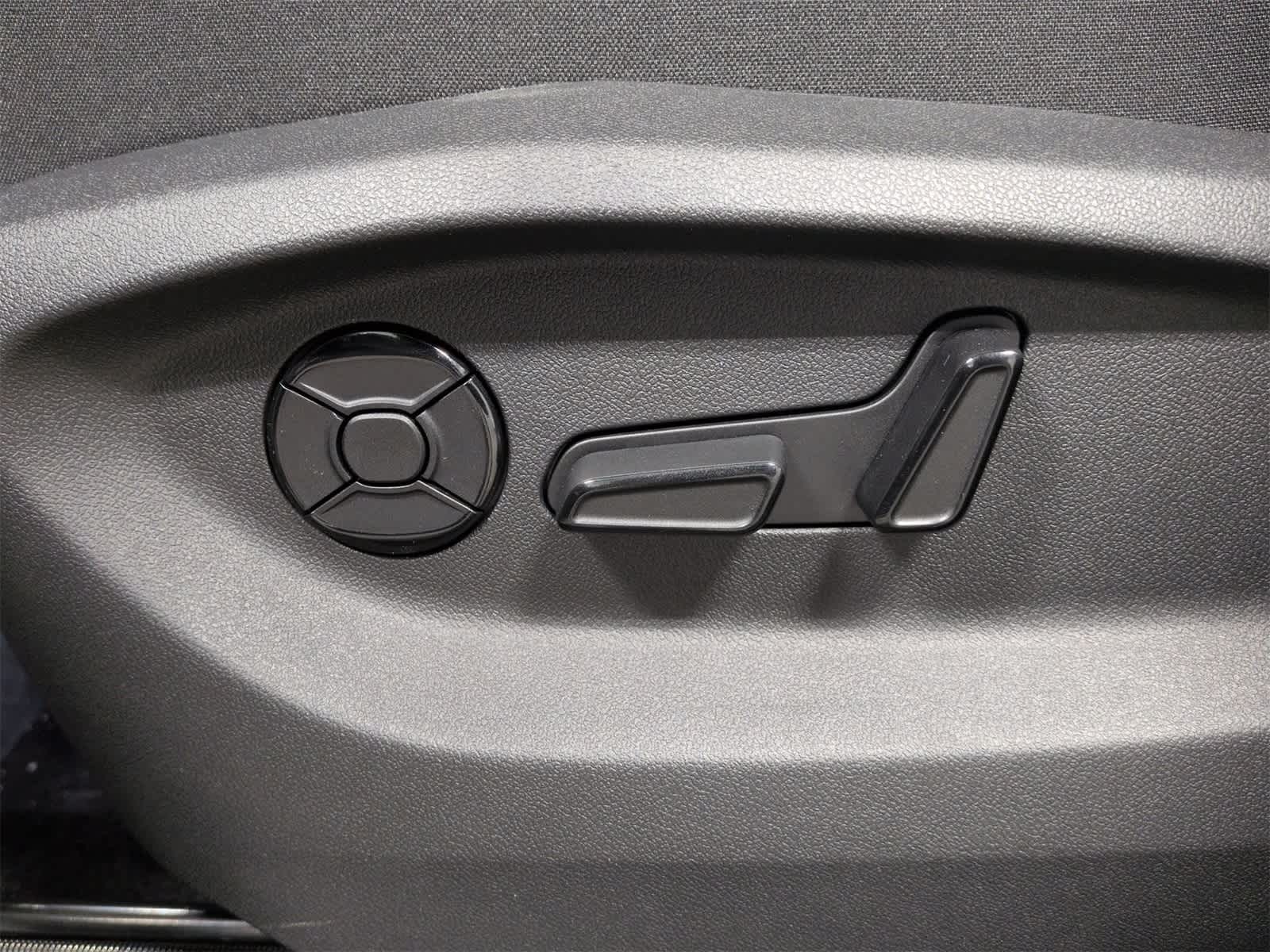 Thumbnail: 2026 Volkswagen Tiguan - 18