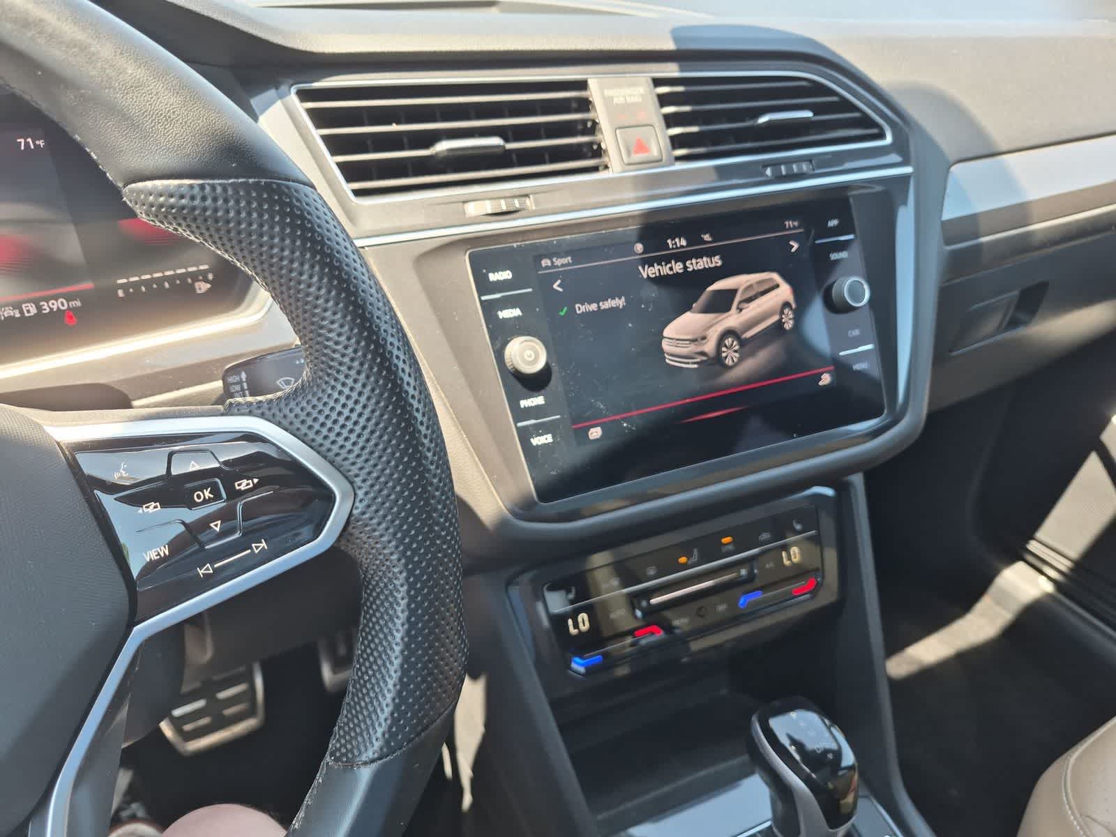 Thumbnail: 2023 Volkswagen Tiguan - 27