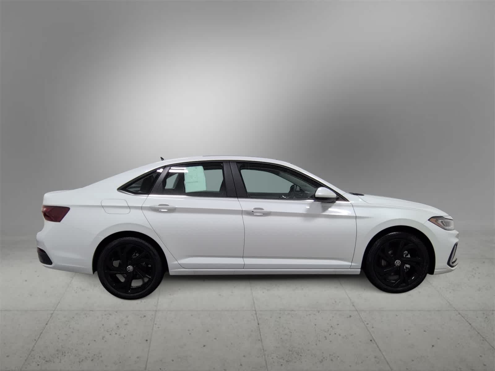 Thumbnail: 2026 Volkswagen Jetta - 9