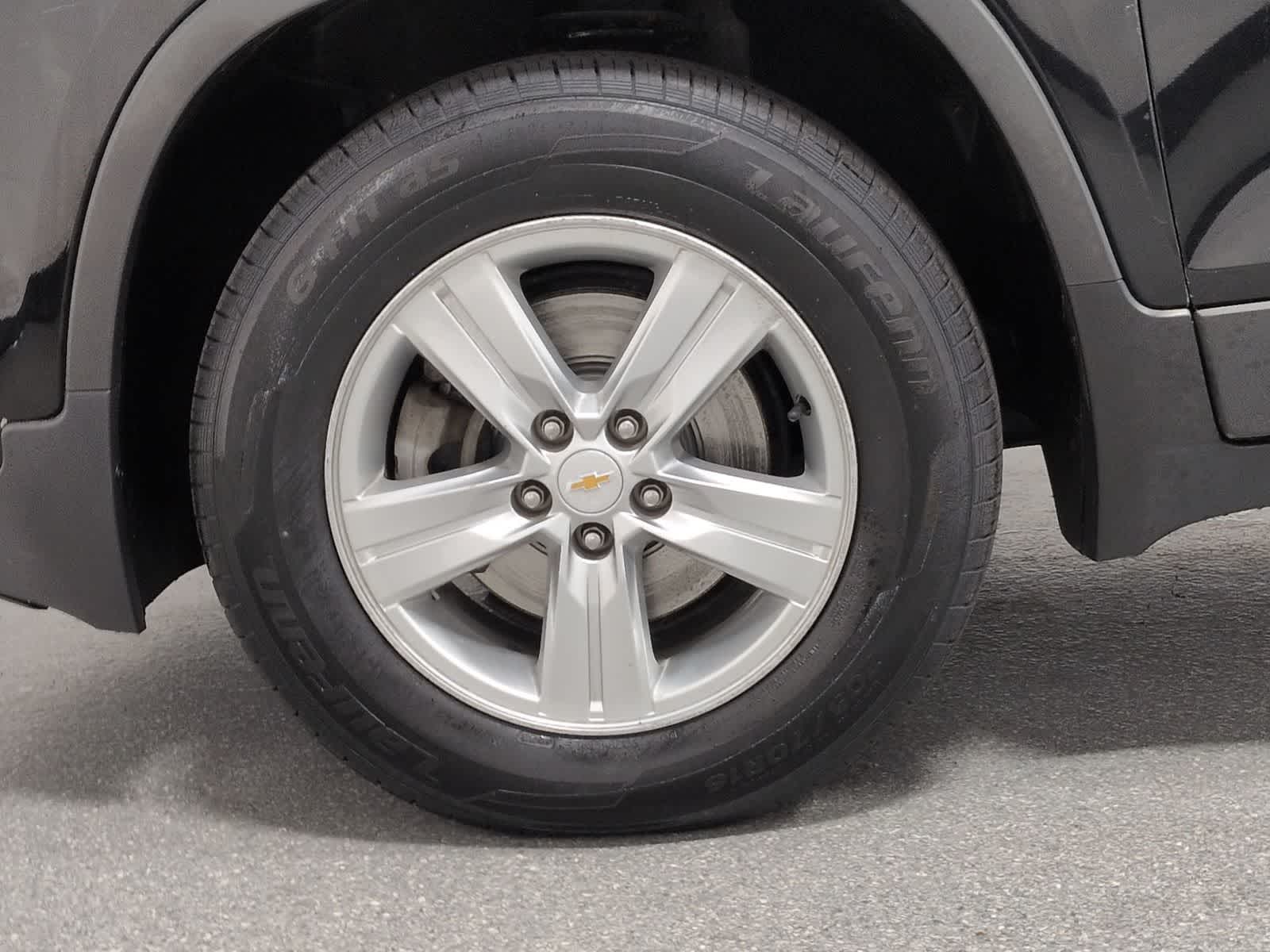 Thumbnail: 2019 Chevrolet Trax - 12
