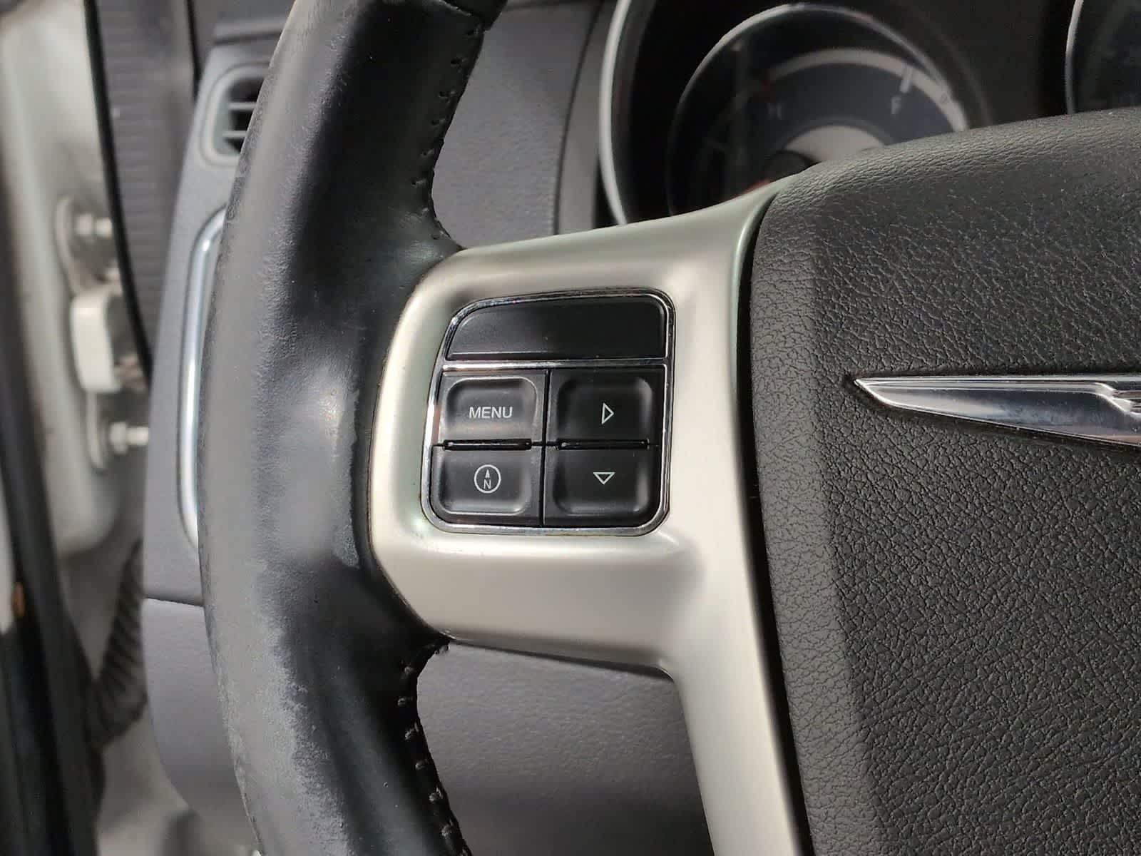 Thumbnail: 2013 Chrysler 200 - 22