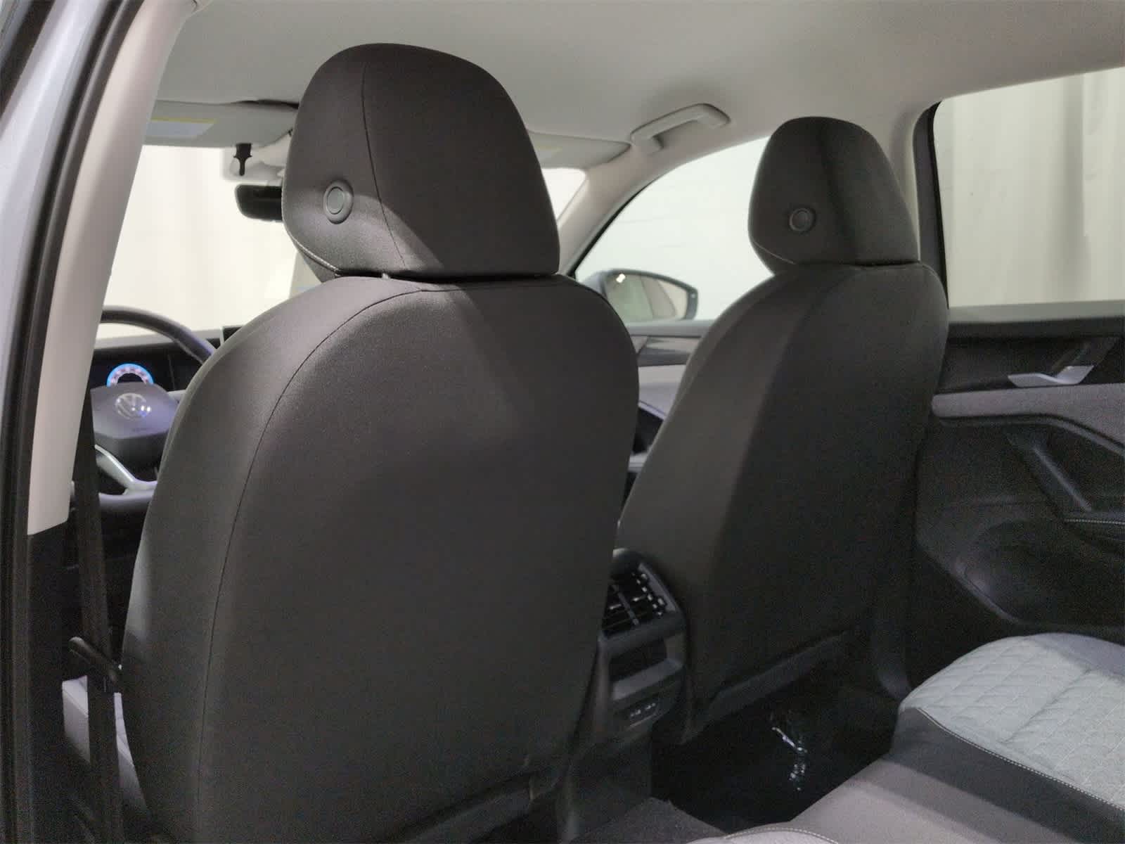 Thumbnail: 2026 Volkswagen Tiguan - 18