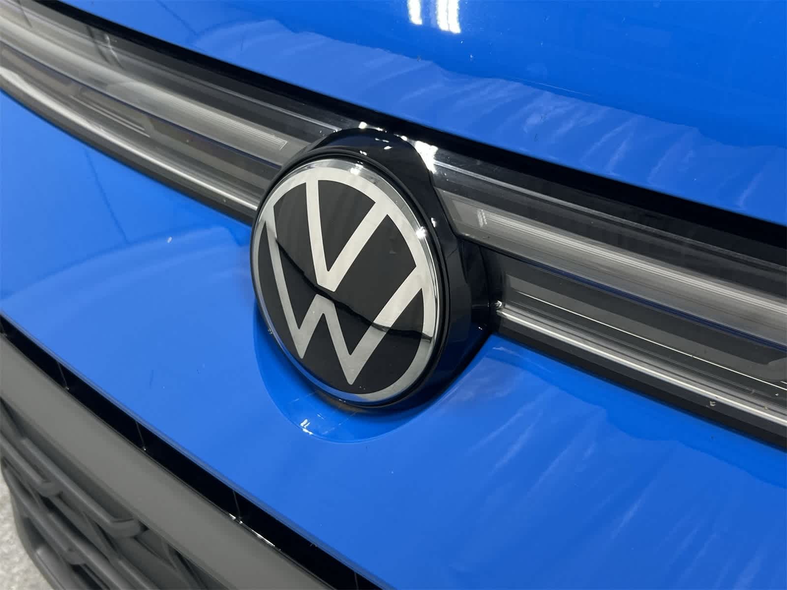 Thumbnail: 2025 Volkswagen Taos - 12