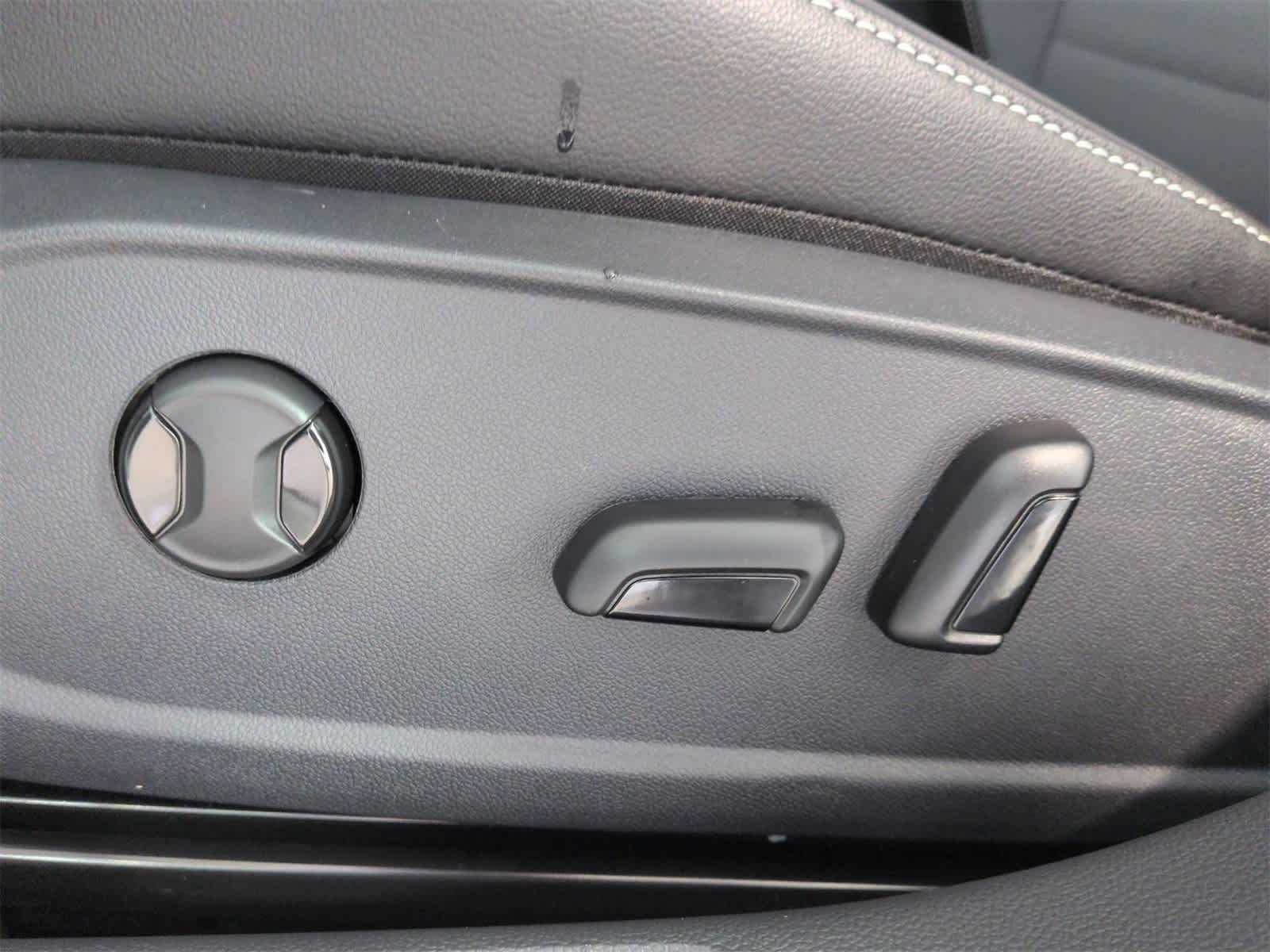 Thumbnail: 2026 Volkswagen Jetta - 18