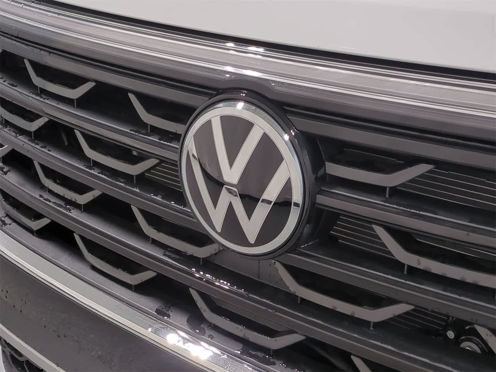 2025 Volkswagen Atlas SE 12