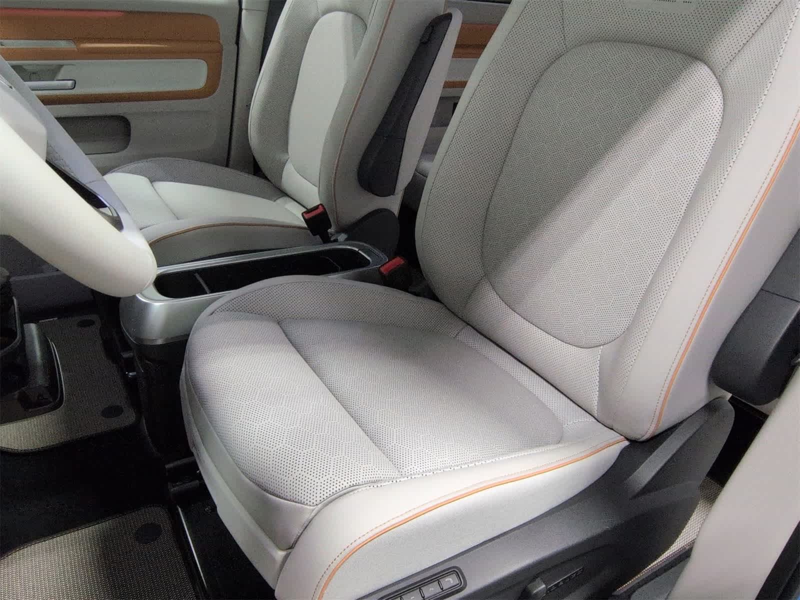 Thumbnail: 2025 Volkswagen ID.Buzz - 17