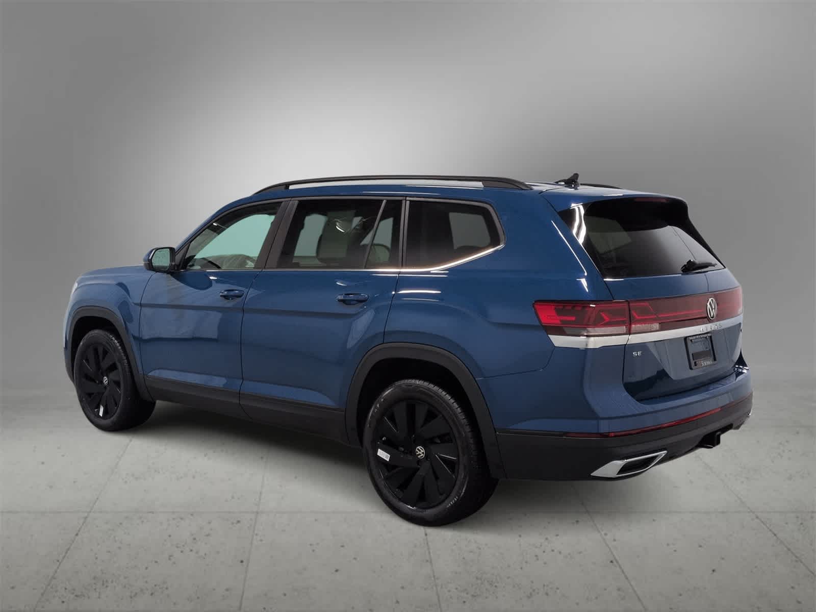 Thumbnail: 2026 Volkswagen Atlas - 6