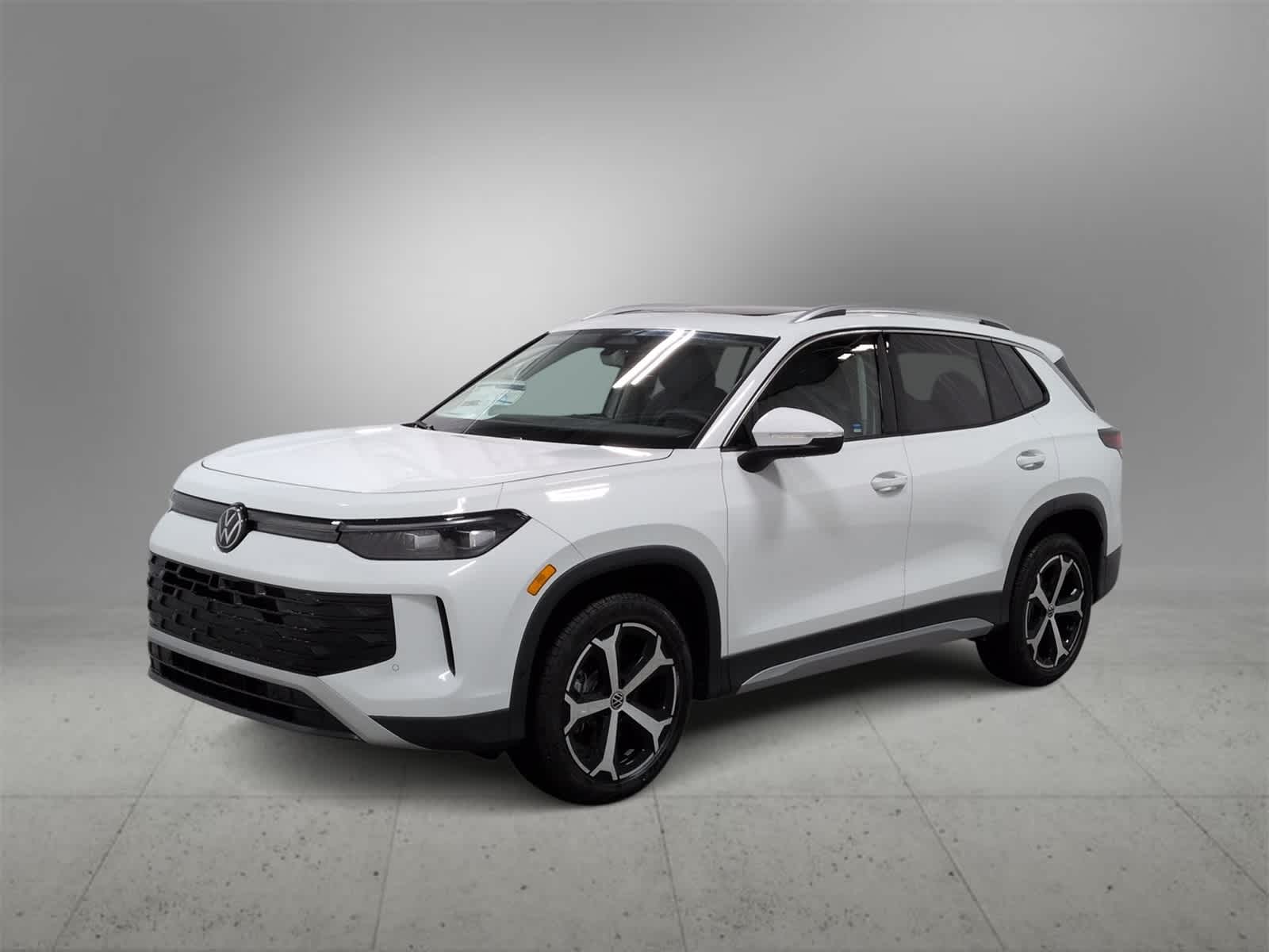 Thumbnail: 2026 Volkswagen Tiguan - 4