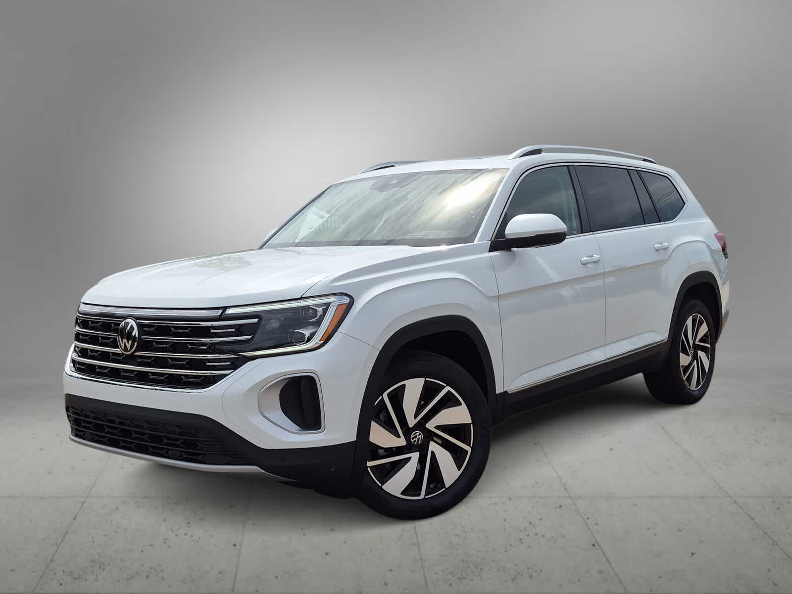 2026 Volkswagen Atlas 2.0T SEL 4MOTION's photo