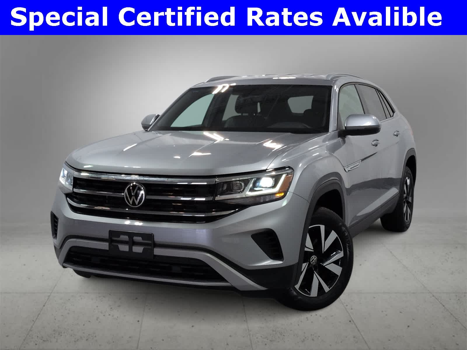 2022 Volkswagen Atlas Cross Sport SE's photo