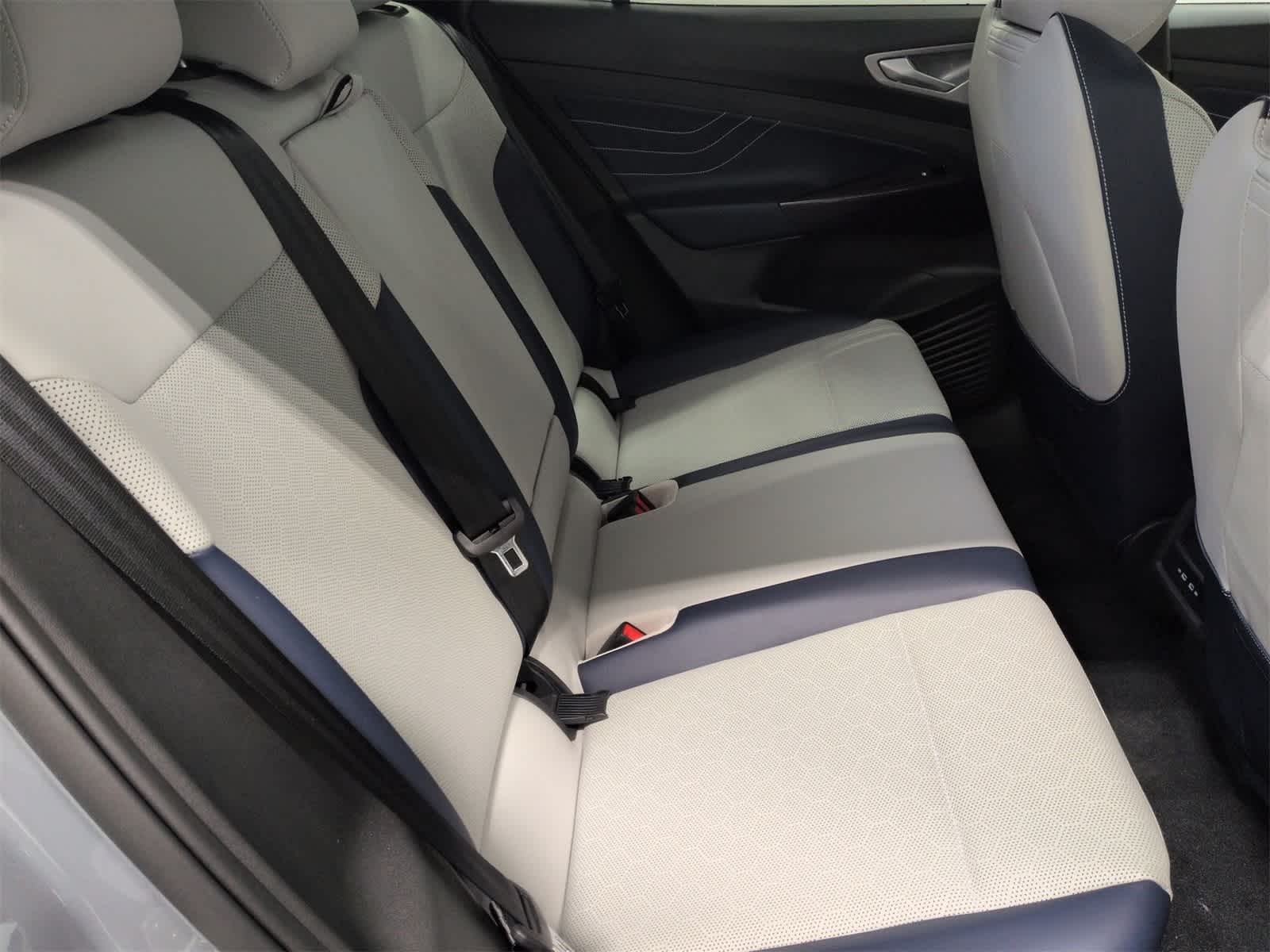 Thumbnail: 2025 Volkswagen ID.4 - 22