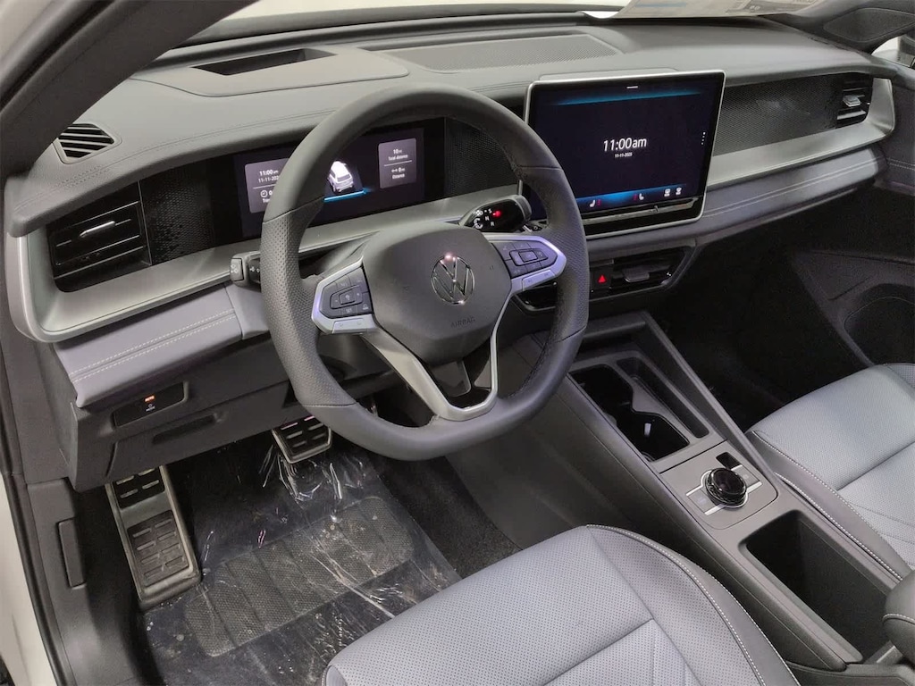 New 2026 Volkswagen Tiguan 2.0T SE R-Line Black SUV