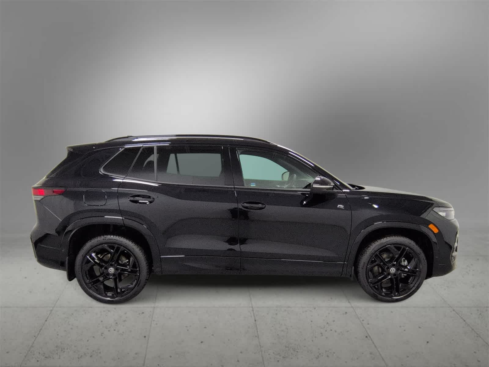 Thumbnail: 2026 Volkswagen Tiguan - 9