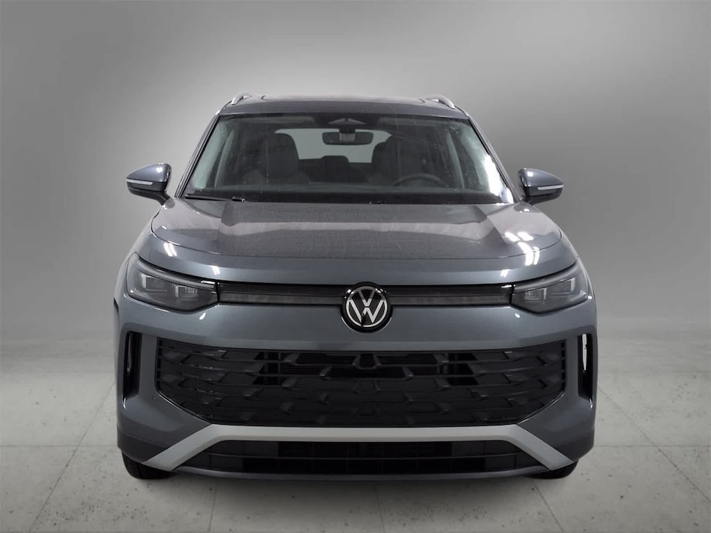 New 2026 Volkswagen Tiguan 2.0T SE SUV