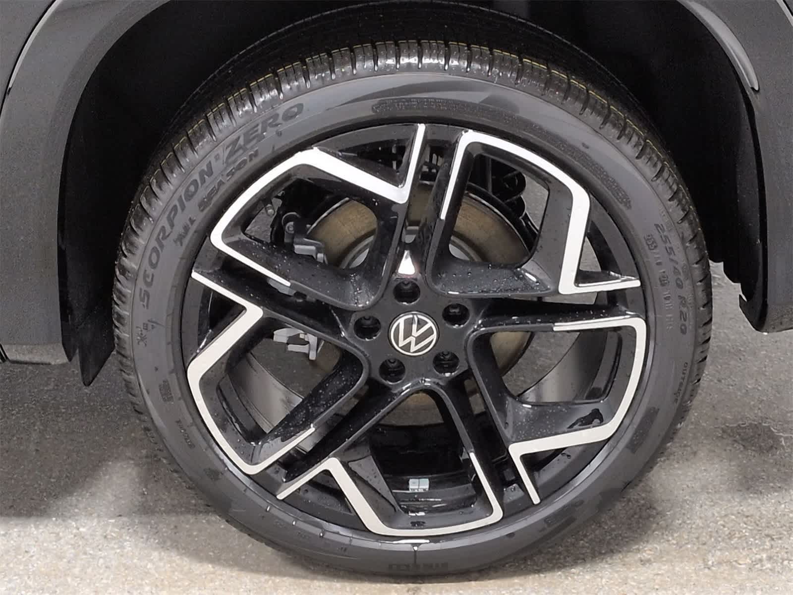 Thumbnail: 2026 Volkswagen Tiguan - 14