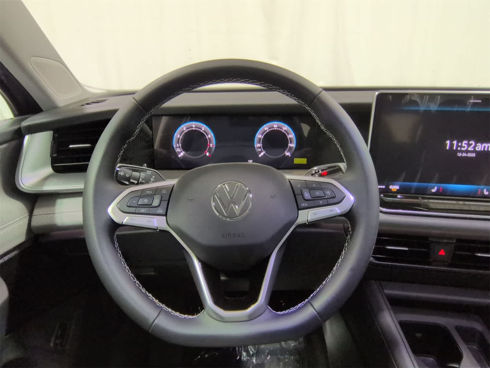 Thumbnail: 2026 Volkswagen Tiguan - 25