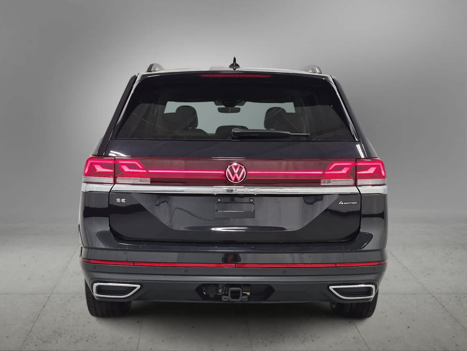 2024 Volkswagen Atlas SE w/Tech - Photo 7