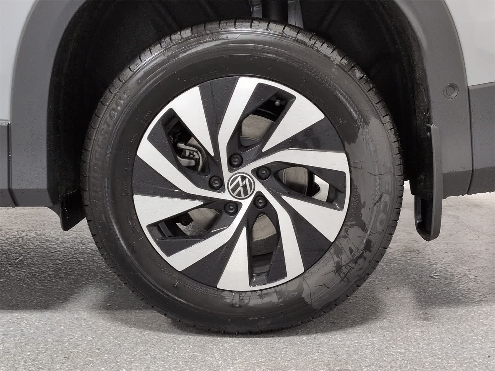 Thumbnail: 2026 Volkswagen Tiguan - 13