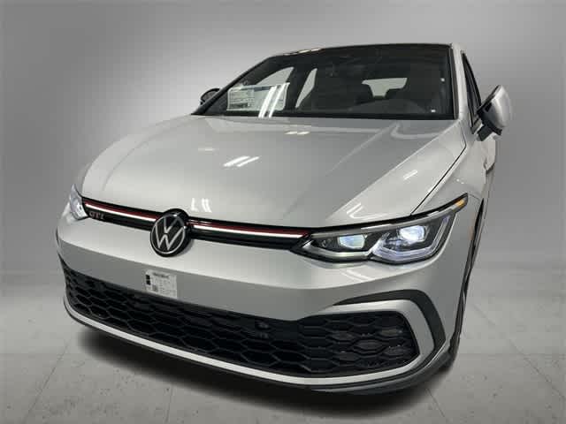 2024 Volkswagen Golf GTI SE -
                Farmington Hills, MI