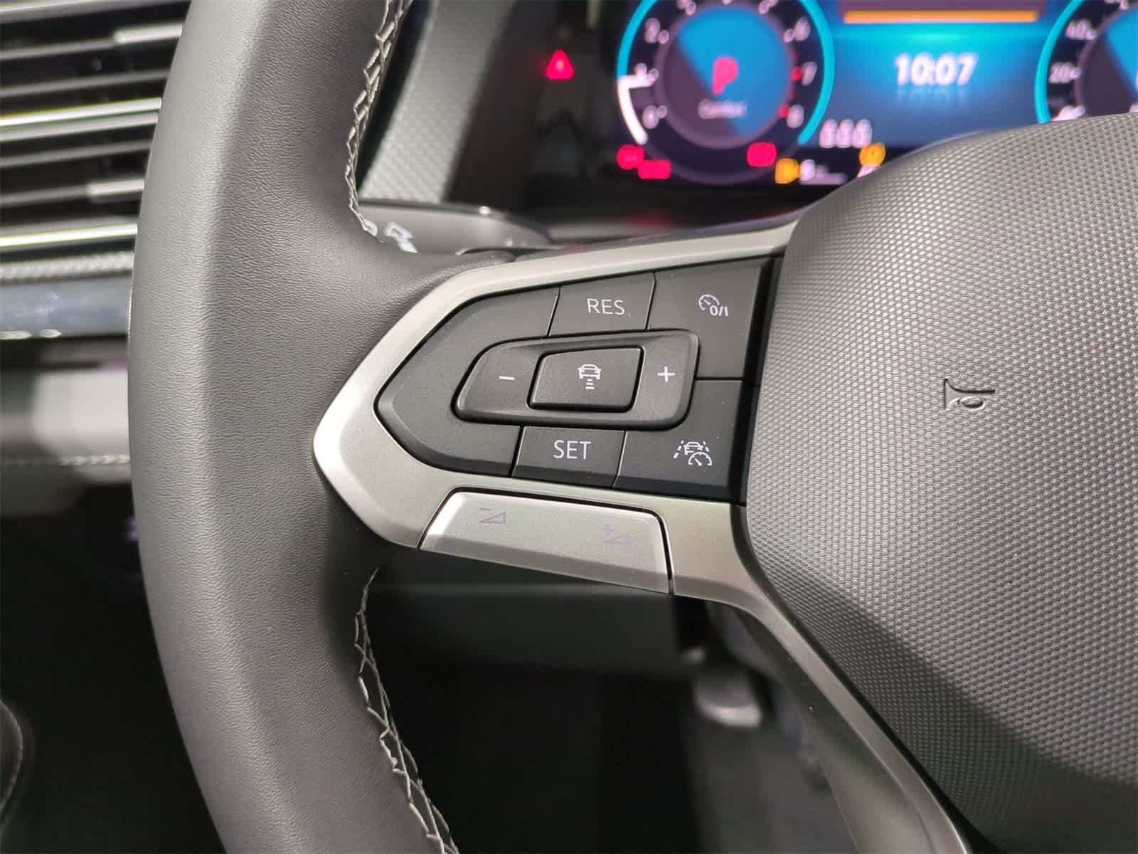 2025 Volkswagen Atlas SEL 26