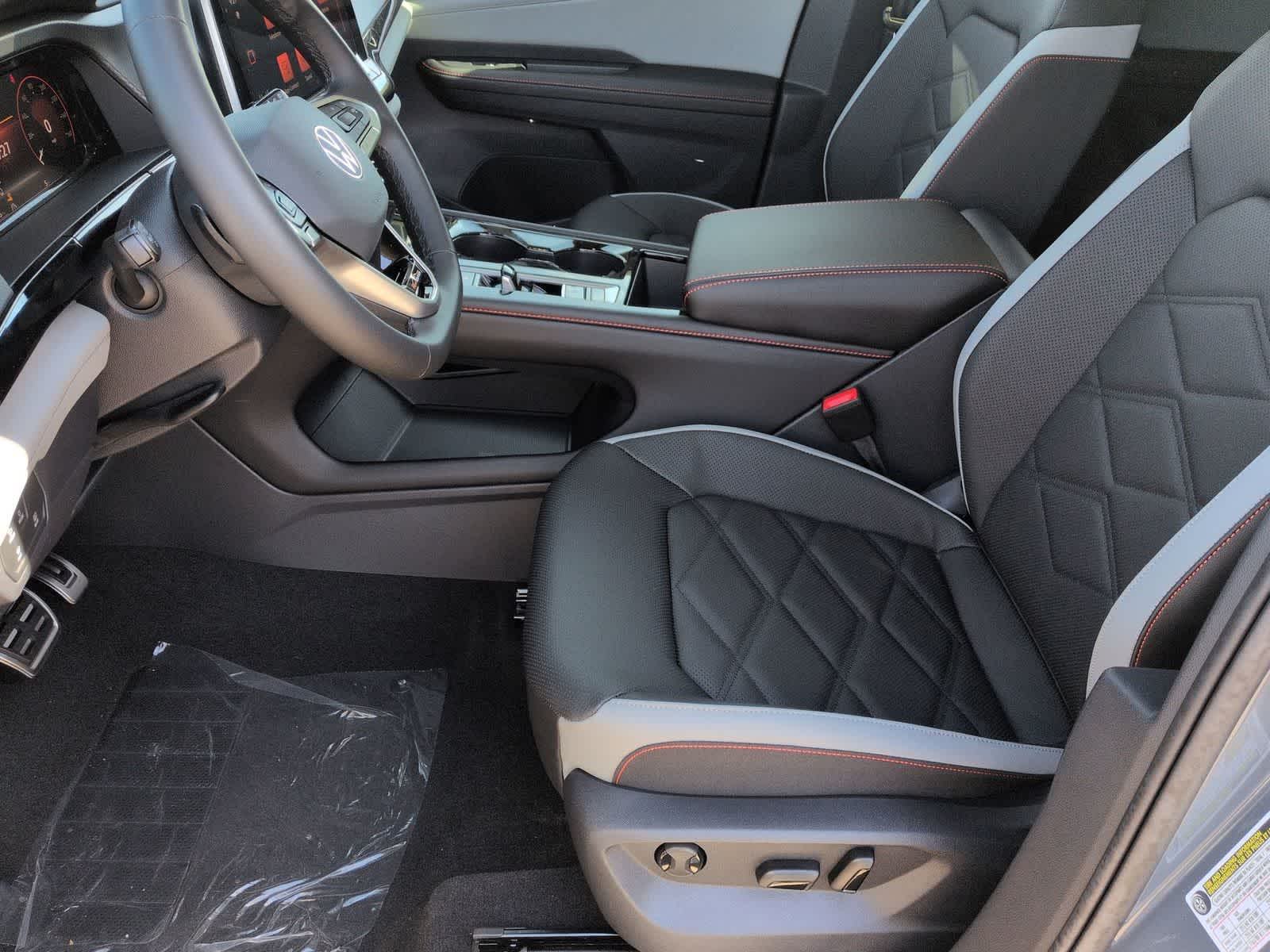 Thumbnail: 2026 Volkswagen Atlas - 24