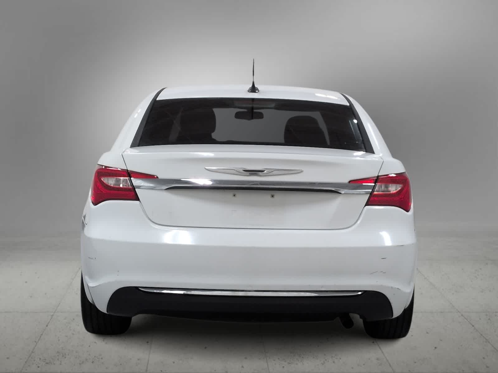 Thumbnail: 2013 Chrysler 200 - 7