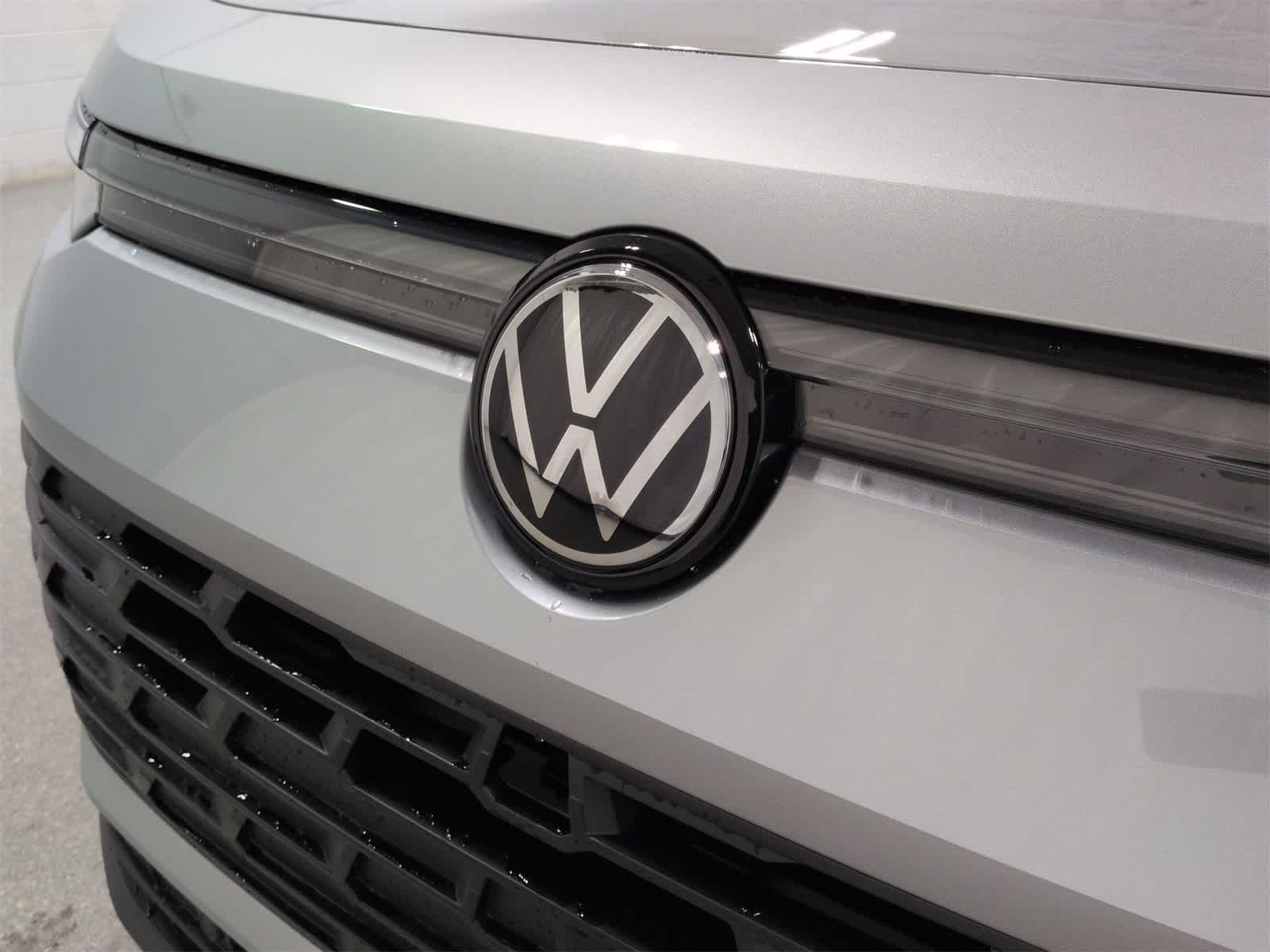 Thumbnail: 2026 Volkswagen Tiguan - 13