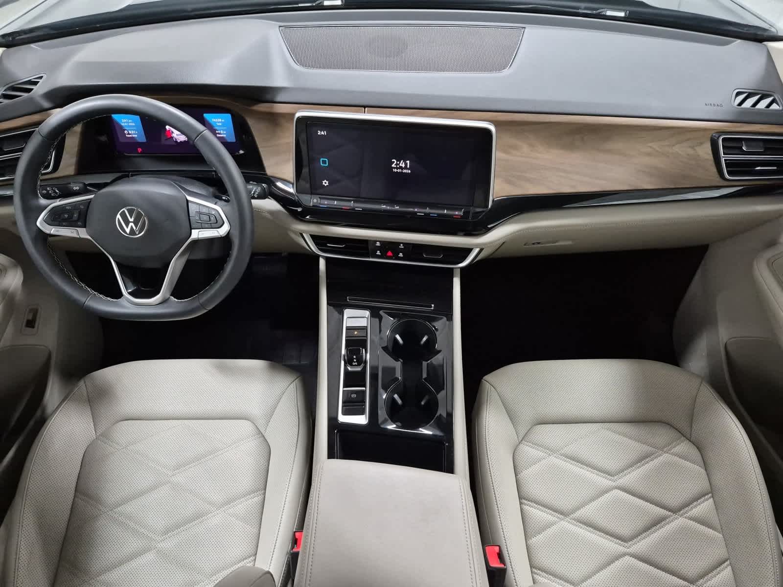 2024 Volkswagen Atlas SE w/Tech - Photo 14