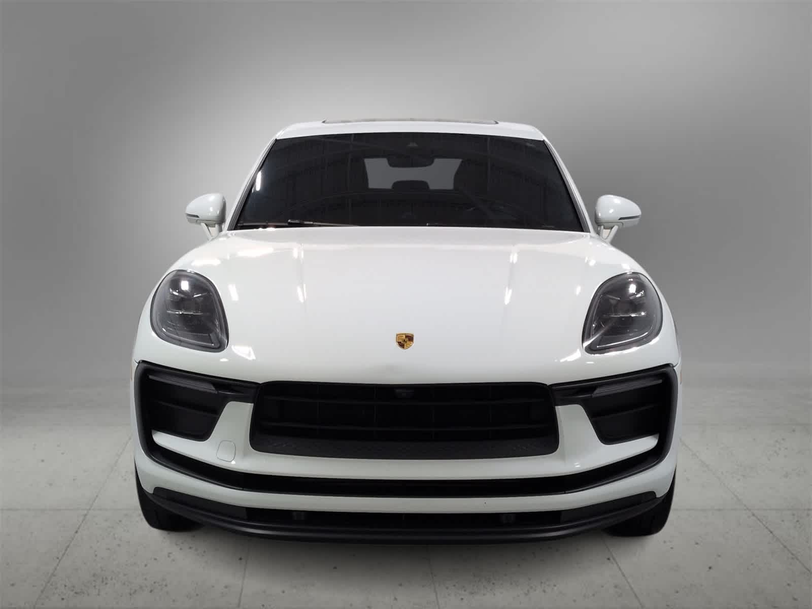 2022 Porsche Macan photo 3