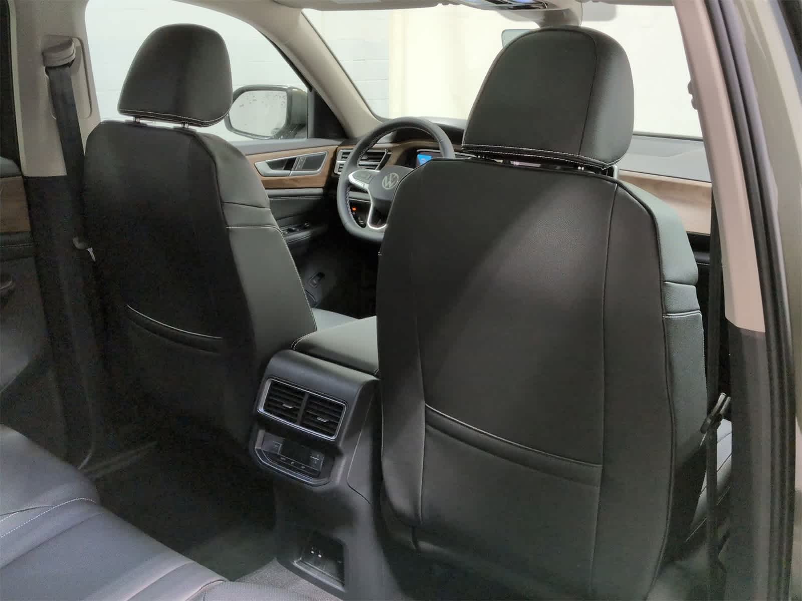 Thumbnail: 2026 Volkswagen Atlas - 19