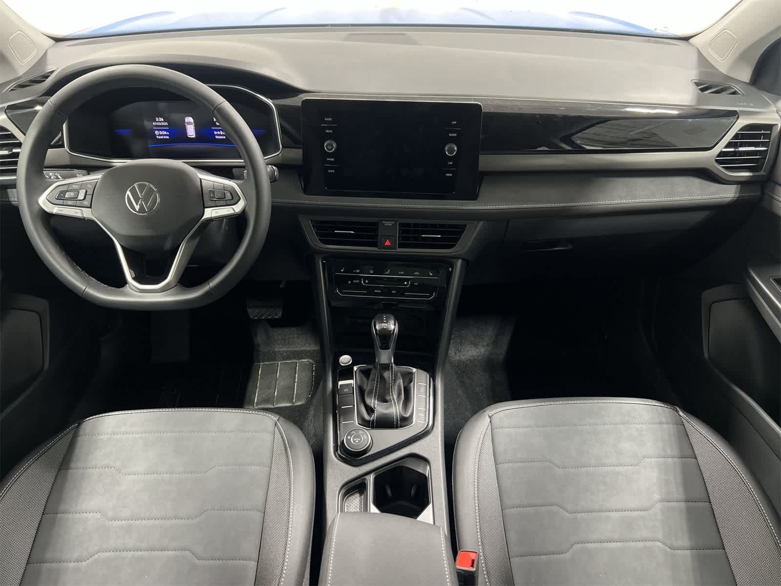 Thumbnail: 2025 Volkswagen Taos - 16