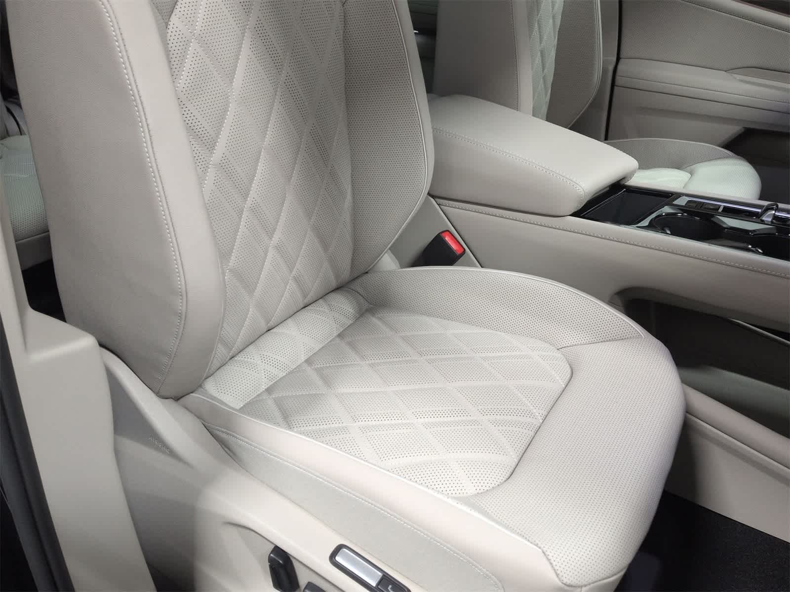 Thumbnail: 2026 Volkswagen Atlas - 24