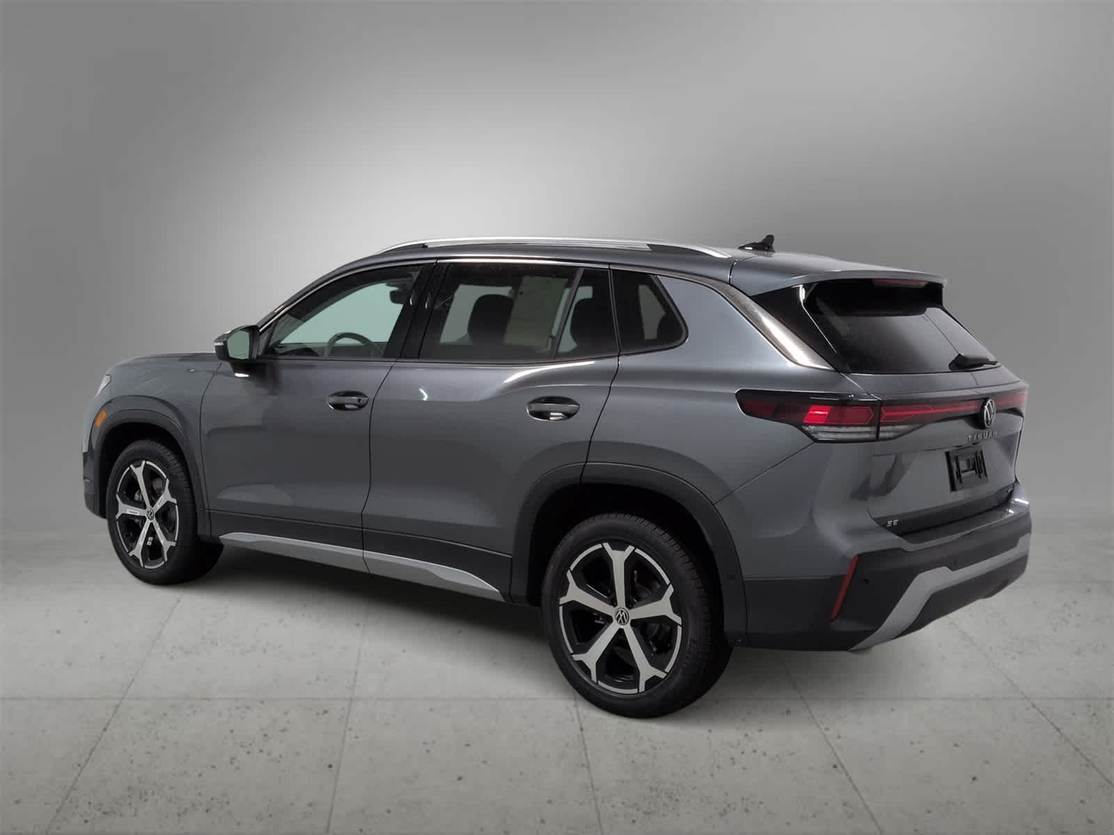 Thumbnail: 2026 Volkswagen Tiguan - 6