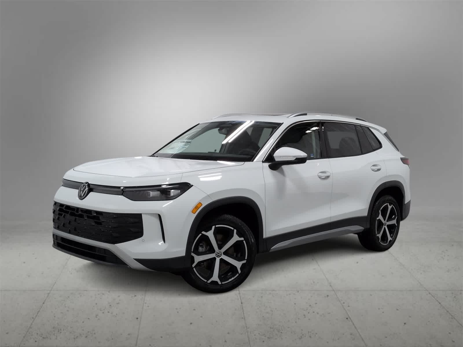 Thumbnail: 2026 Volkswagen Tiguan - 1