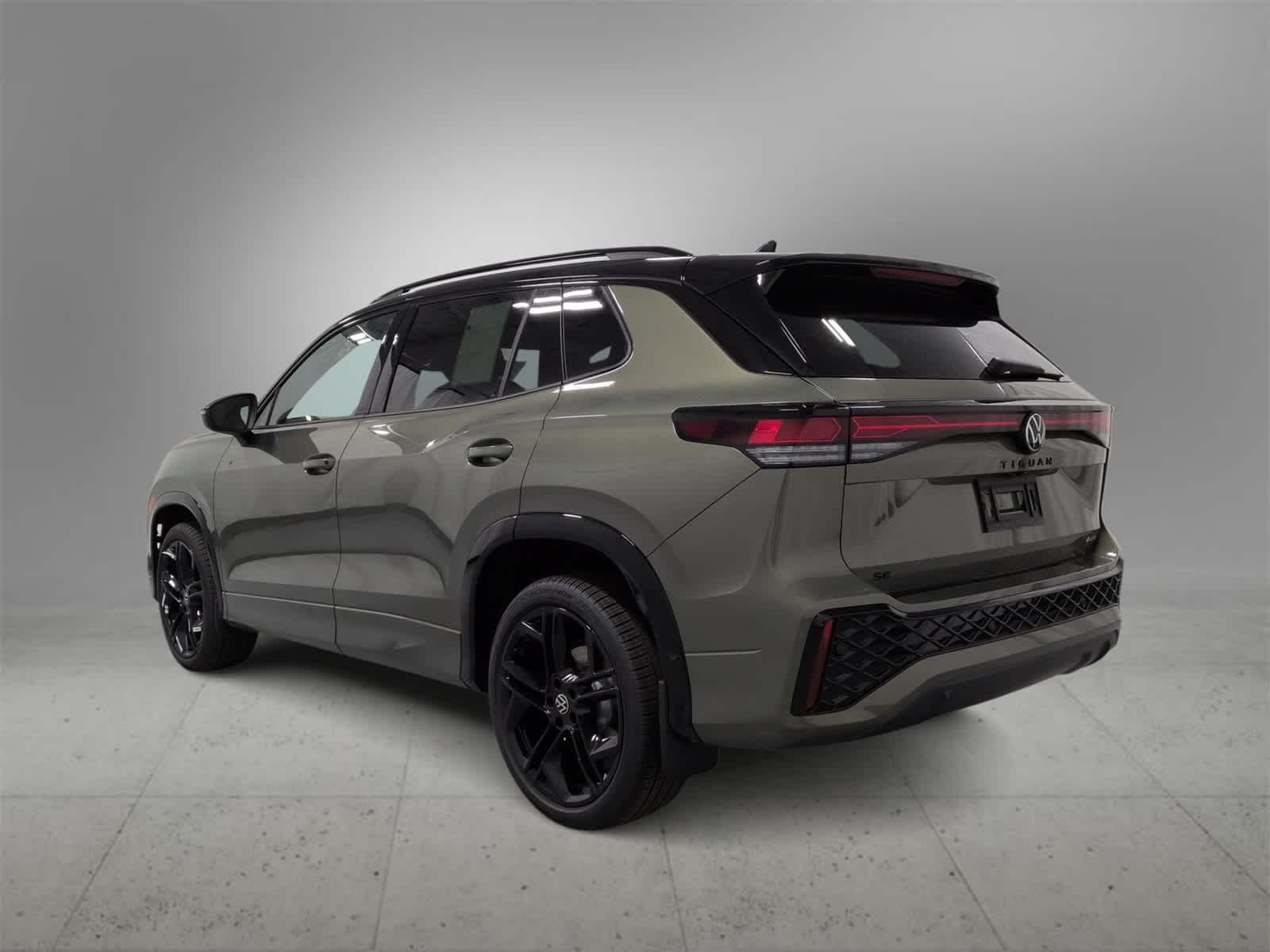 Thumbnail: 2026 Volkswagen Tiguan - 6