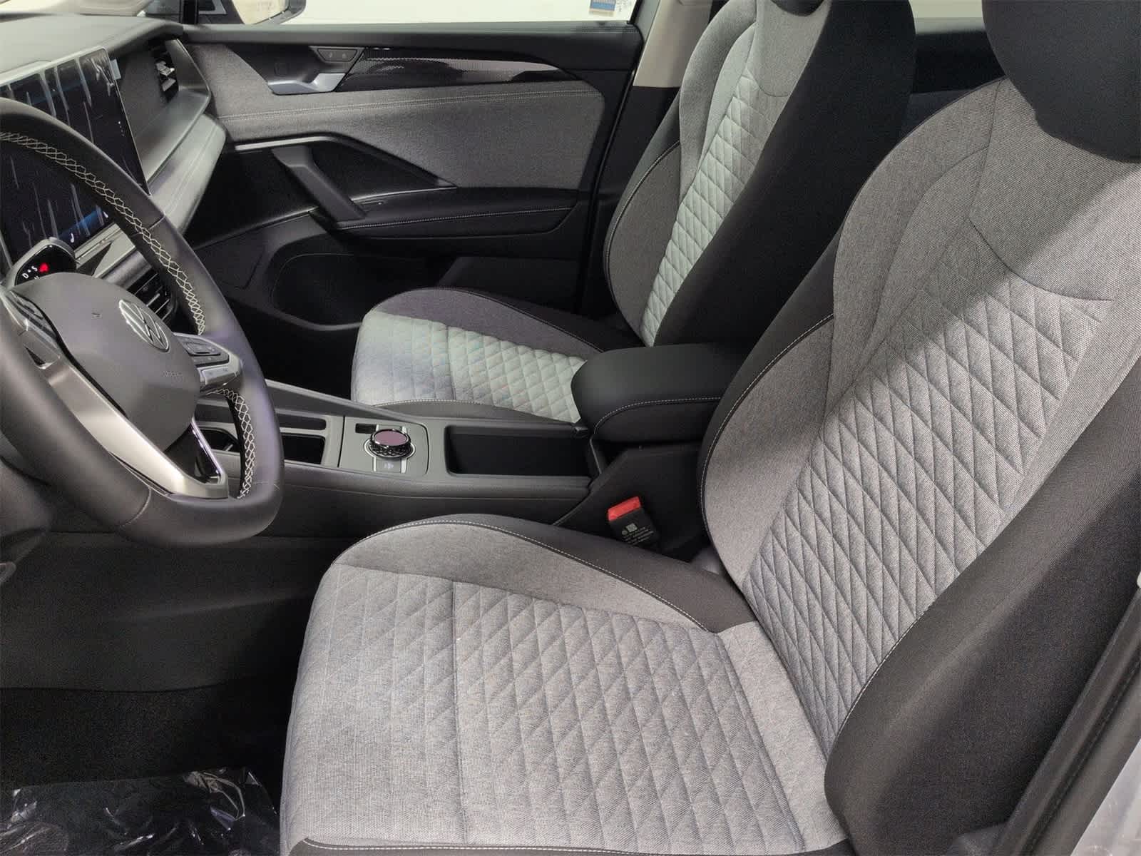 Thumbnail: 2026 Volkswagen Tiguan - 17